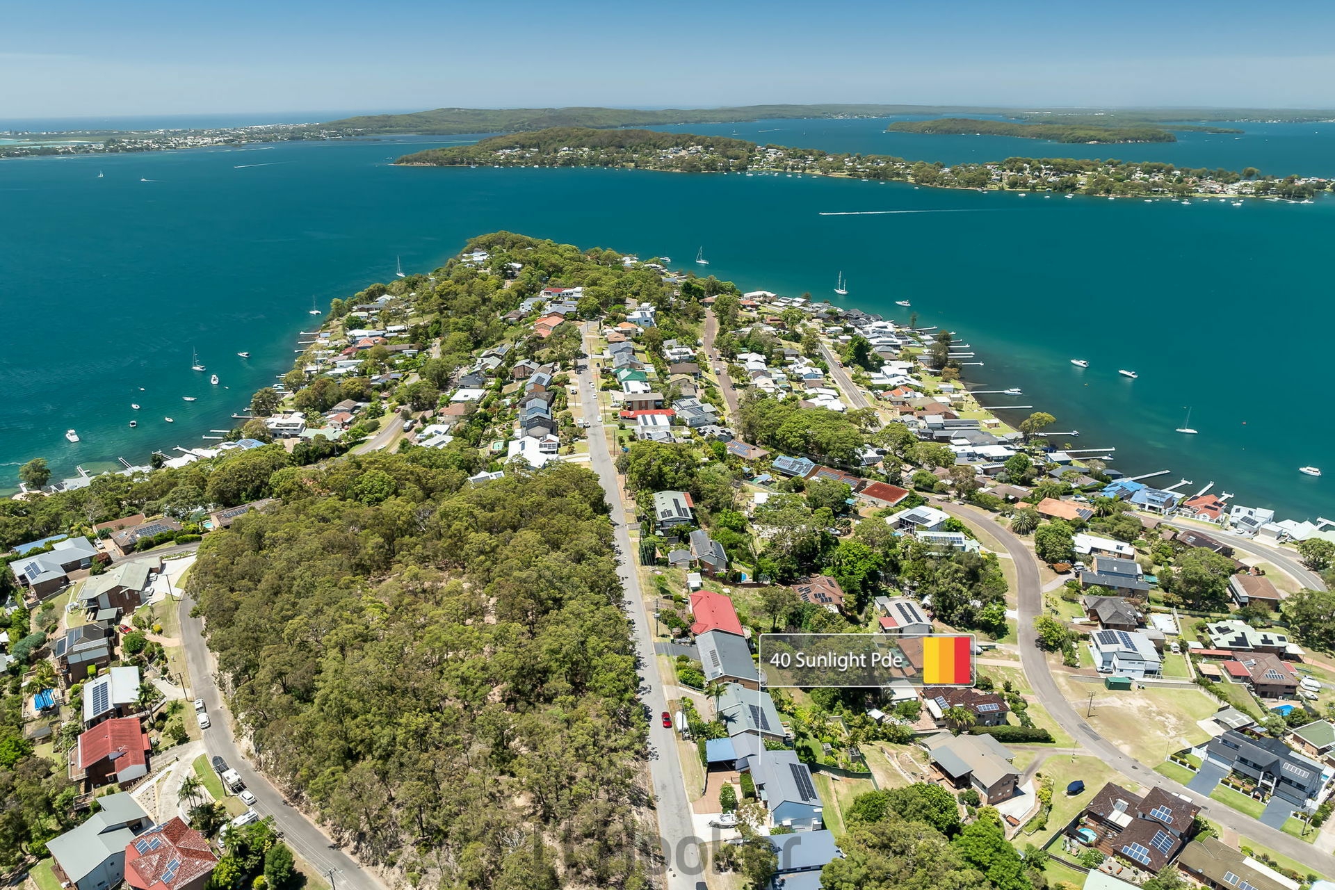 40 Sunlight Parade, FISHING POINT