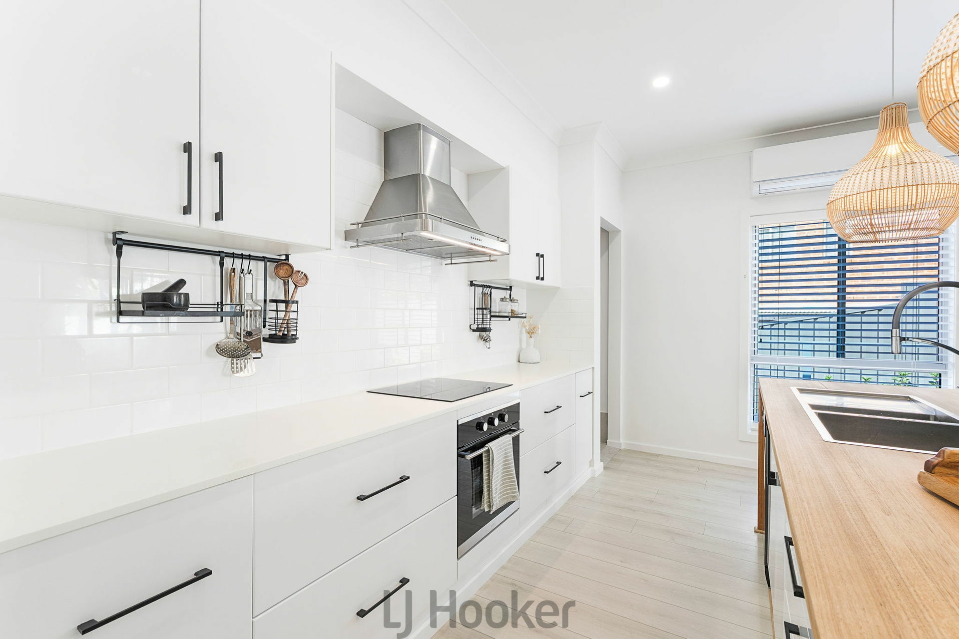 40 Todmorden Road, BUTTABA