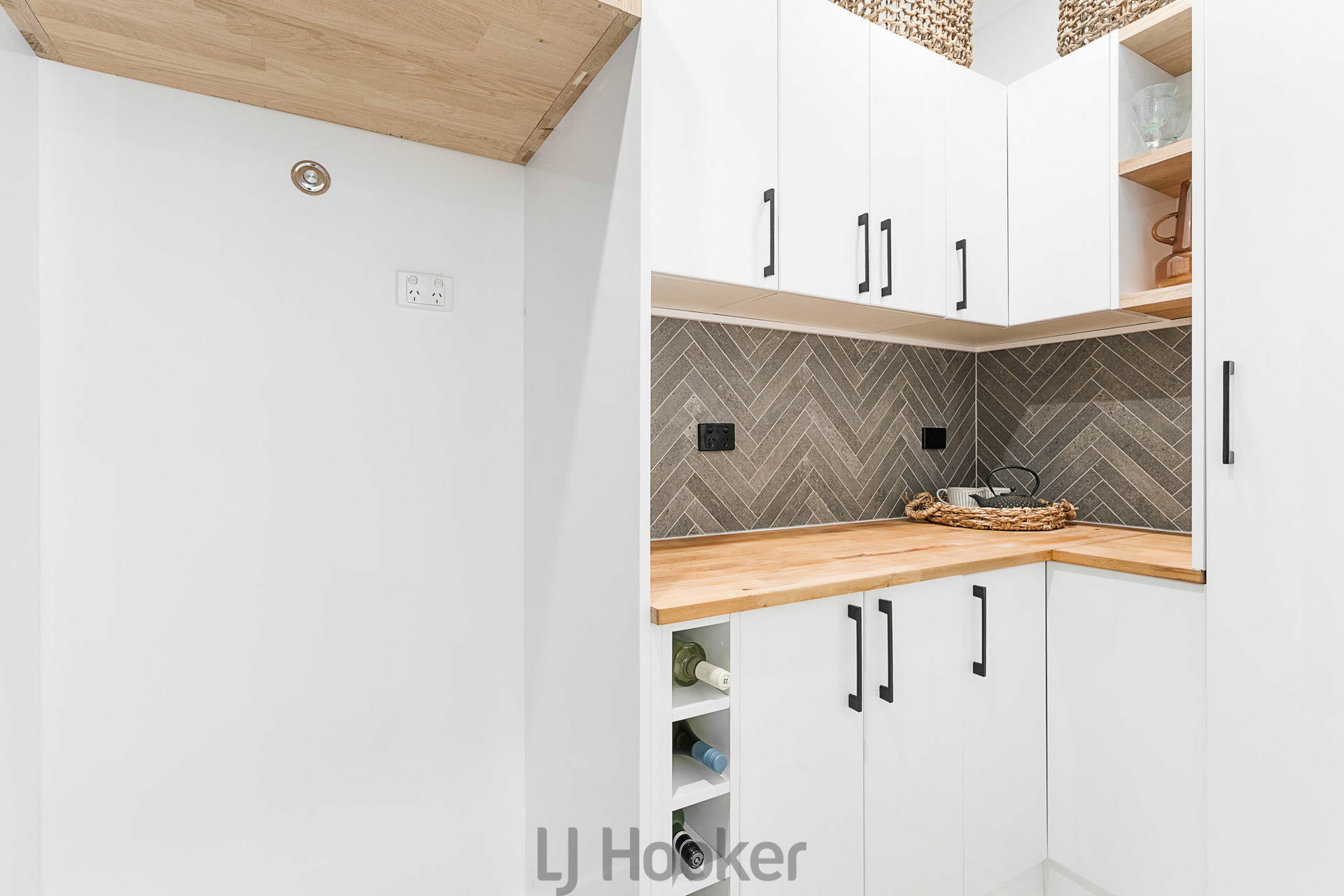 40 Todmorden Road, BUTTABA