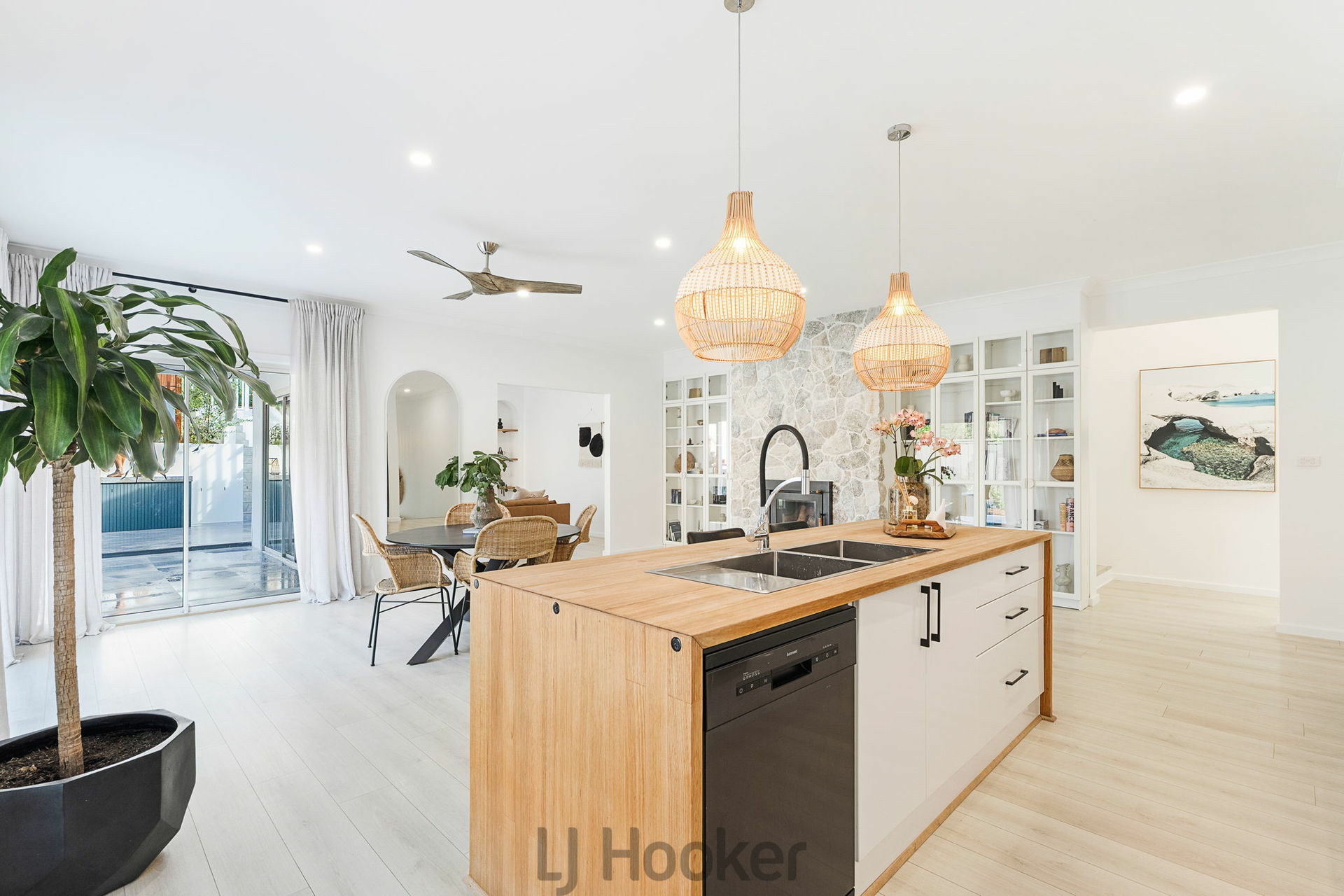 40 Todmorden Road, BUTTABA