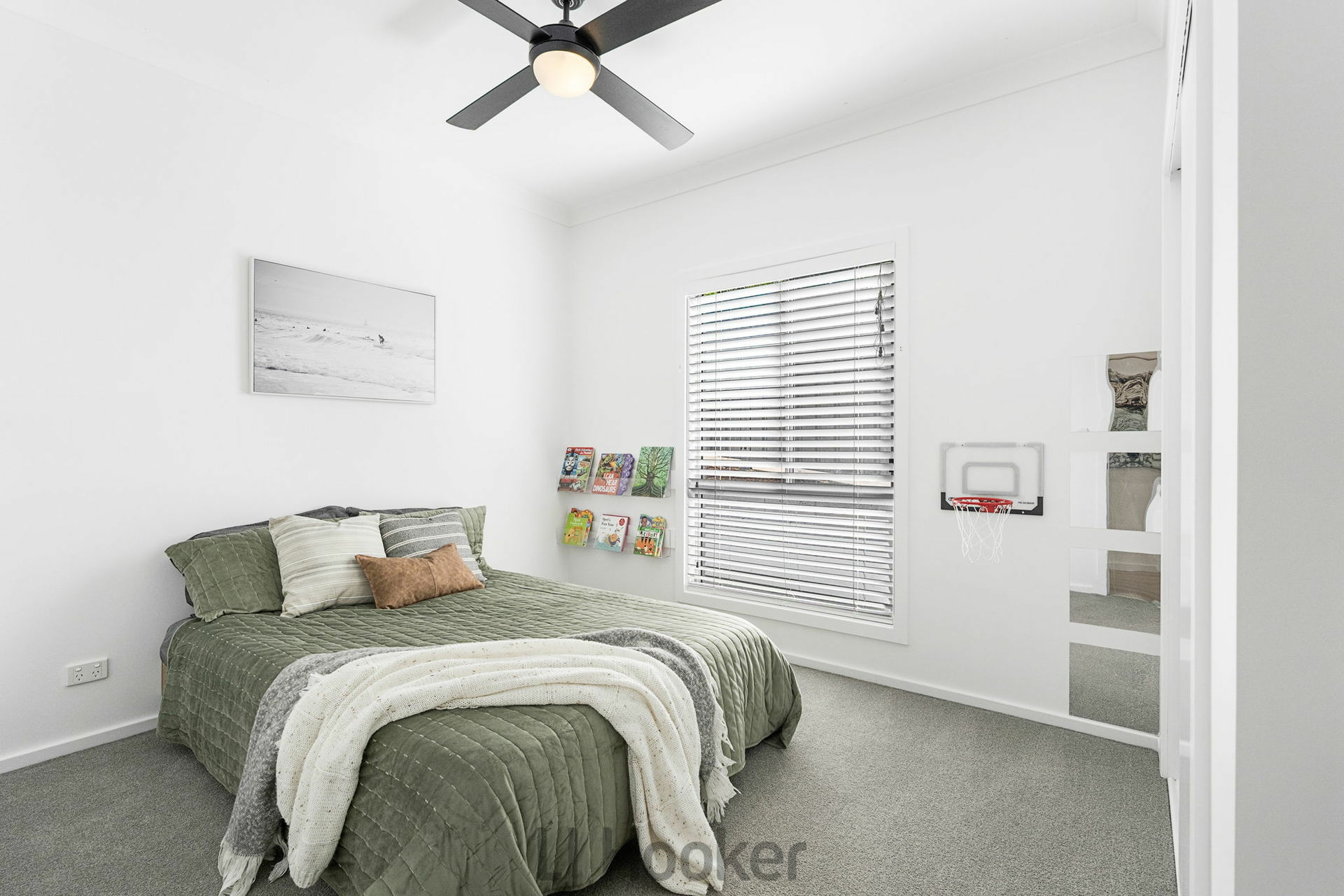 40 Todmorden Road, BUTTABA