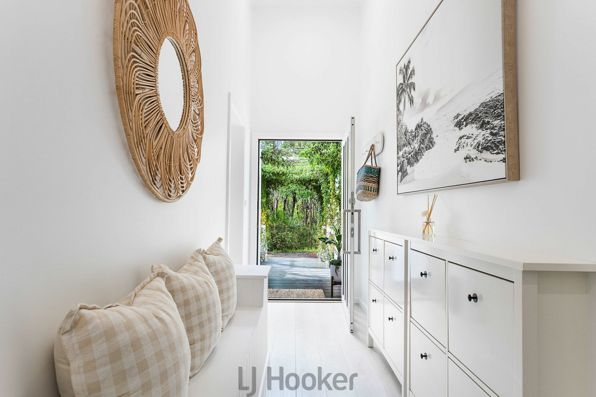 40 Todmorden Road, BUTTABA