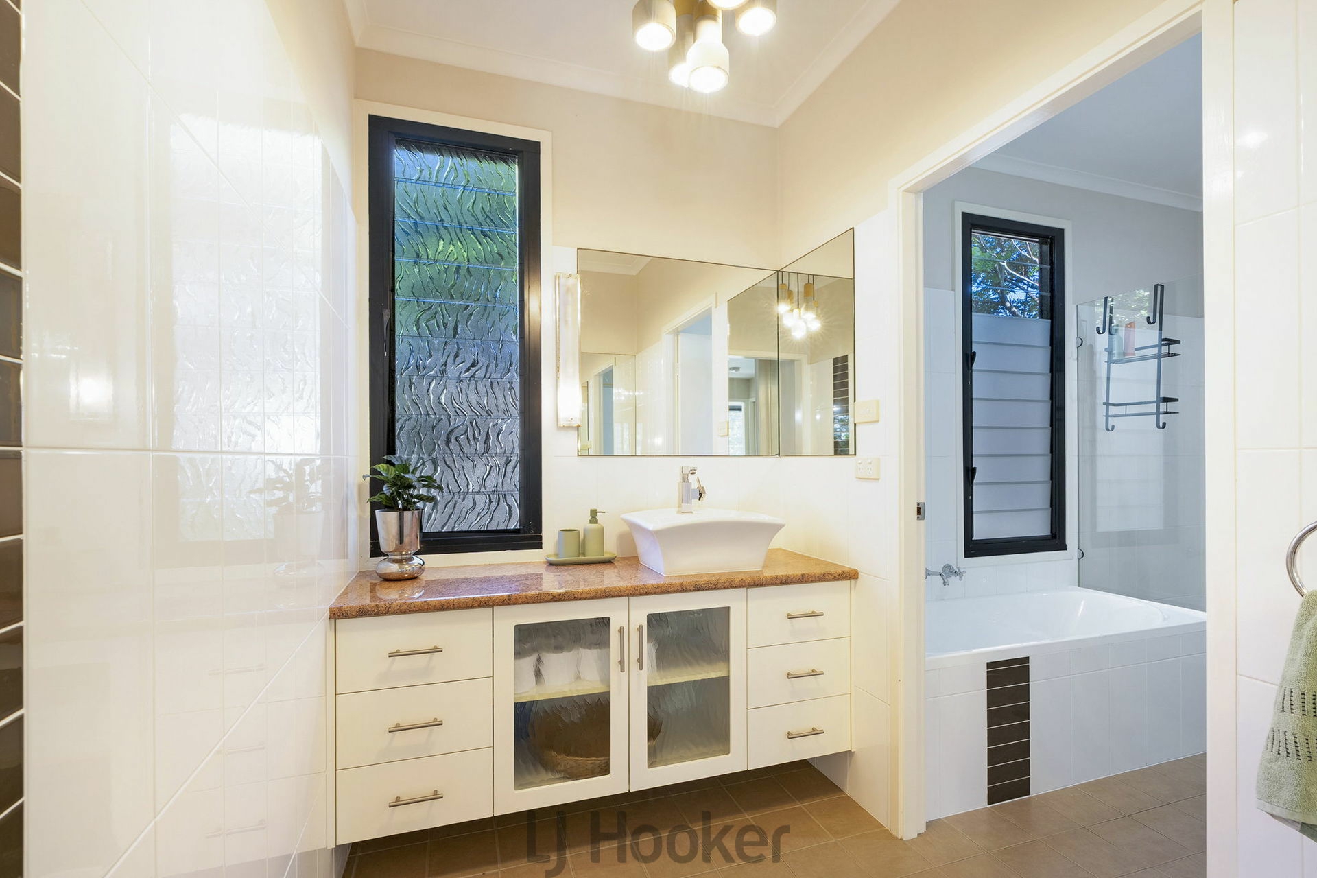 18 Rofe Street, COAL POINT