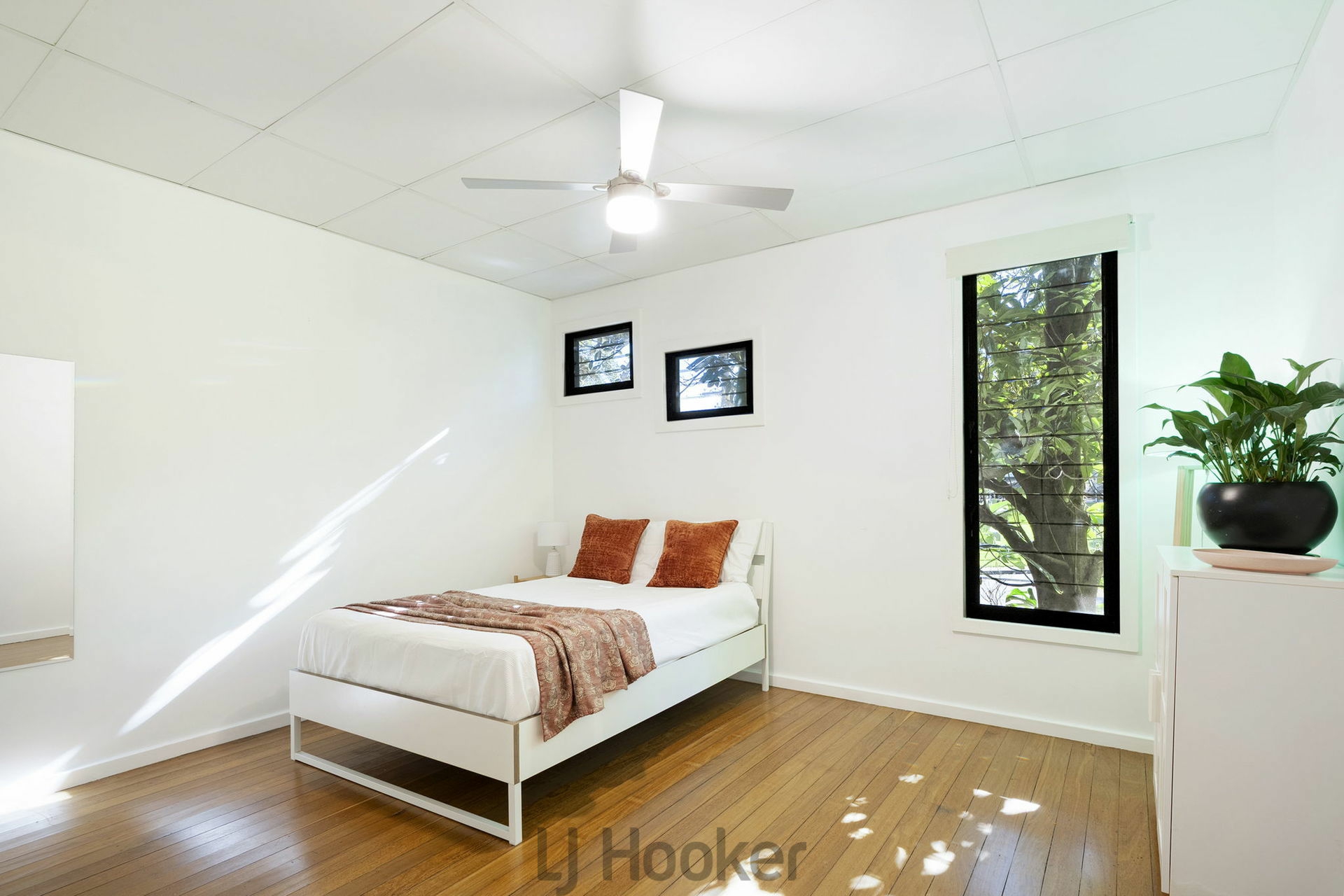 18 Rofe Street, COAL POINT