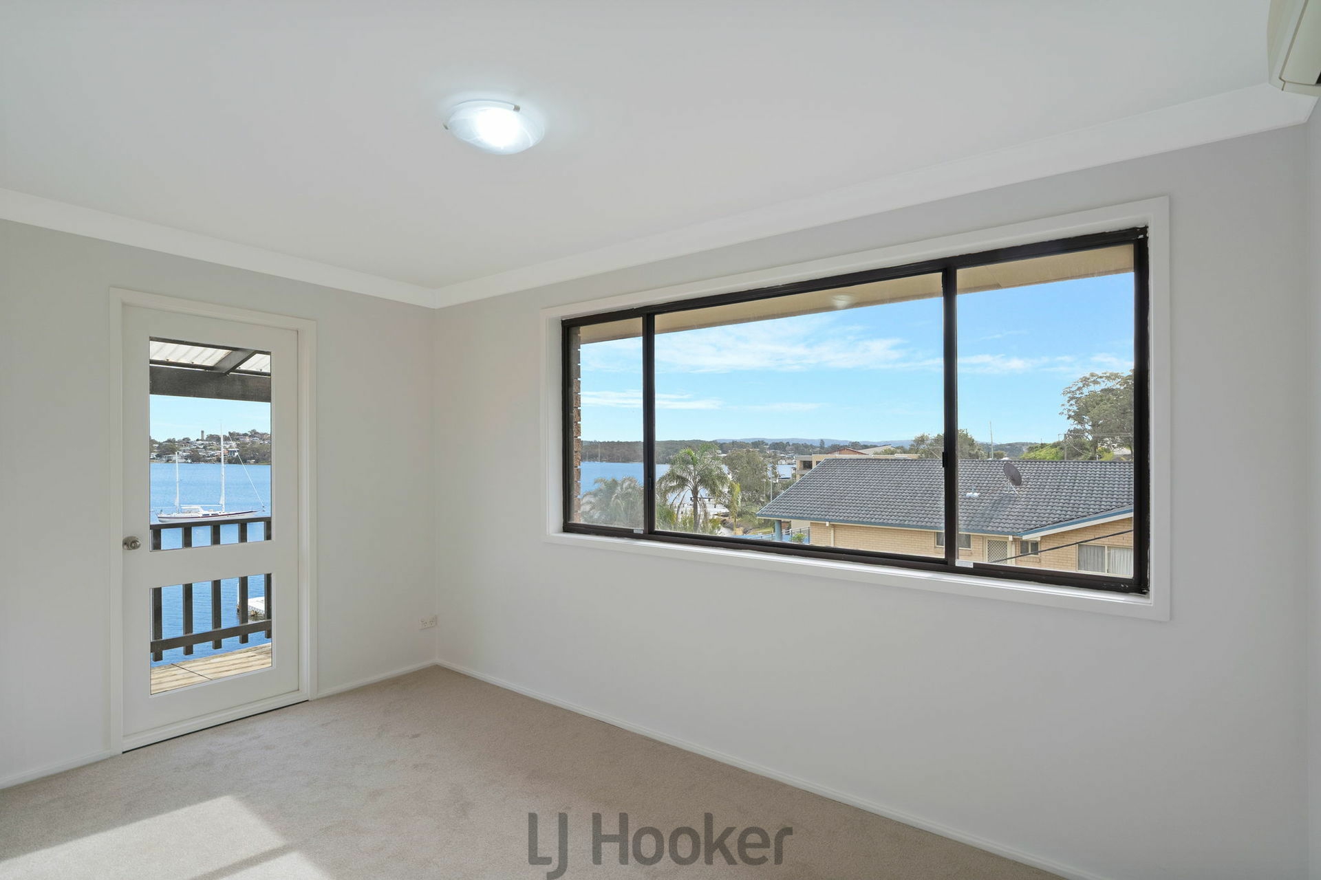20 Sealand Road, FISHING POINT