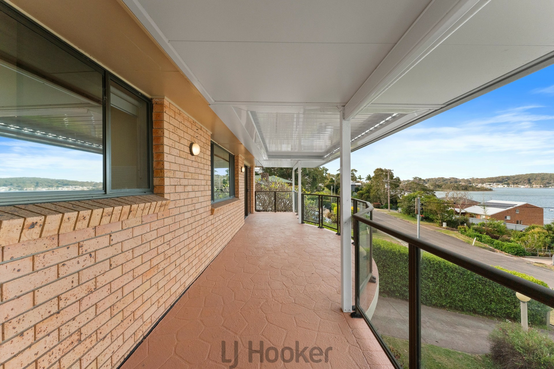 50 Fishing Point Road — photo 4 of 22