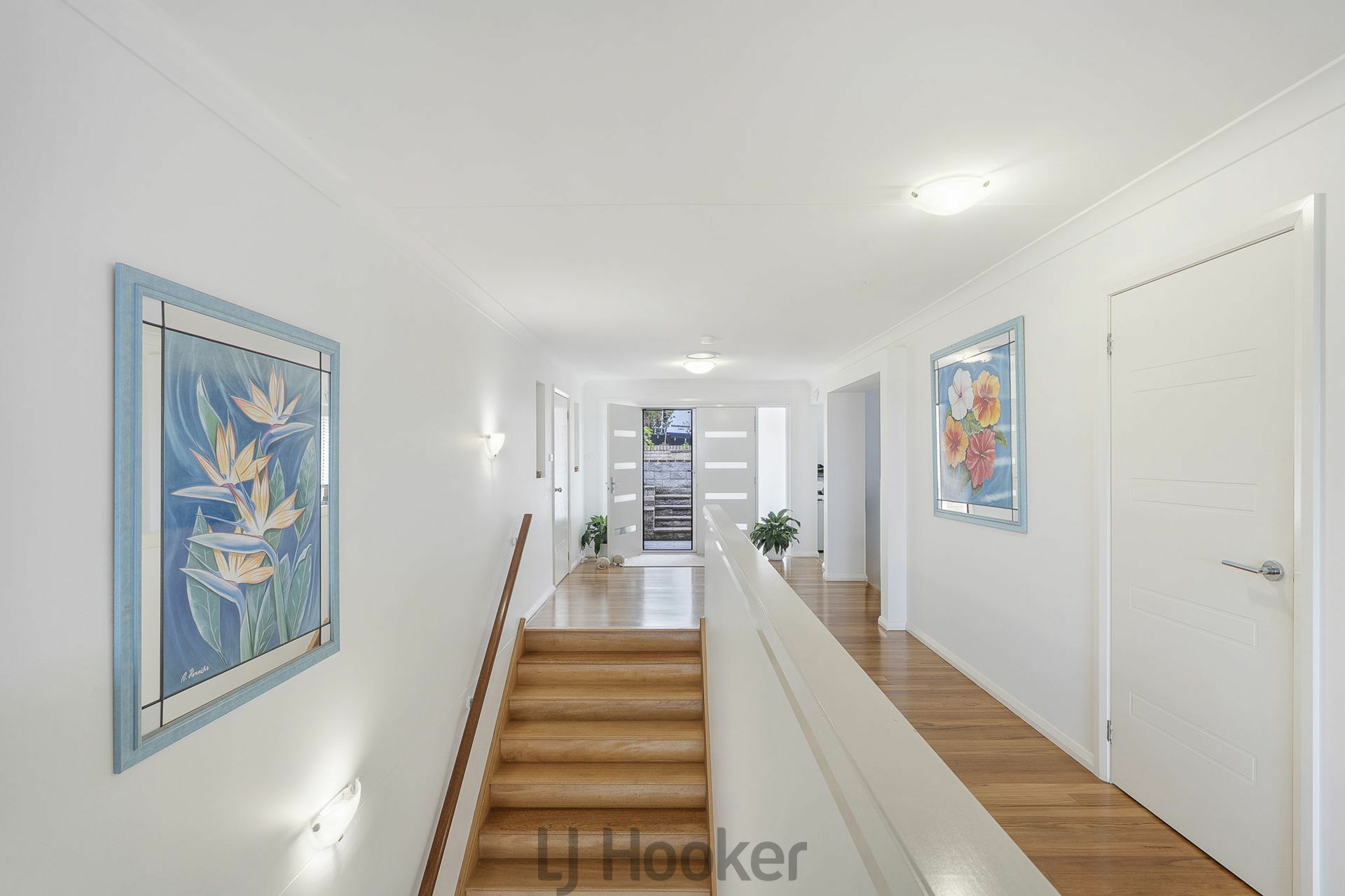 1 Ealing Crescent — photo 10 of 30