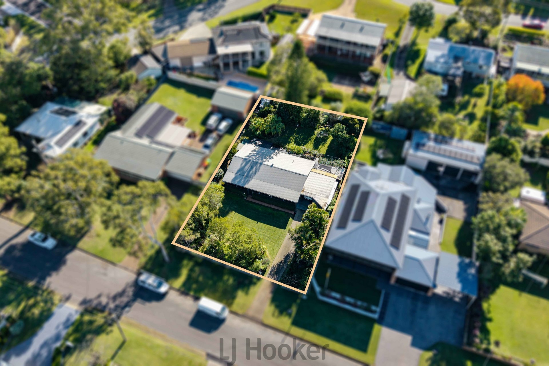 5 Hampstead Way — photo from LJ Hooker Lake Macquarie