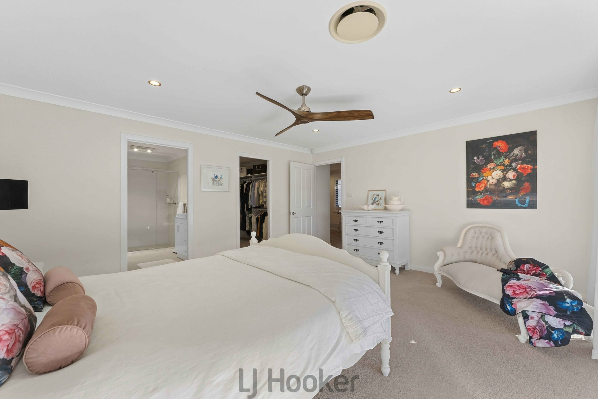 4 Rofe Street — photo 11 of 30