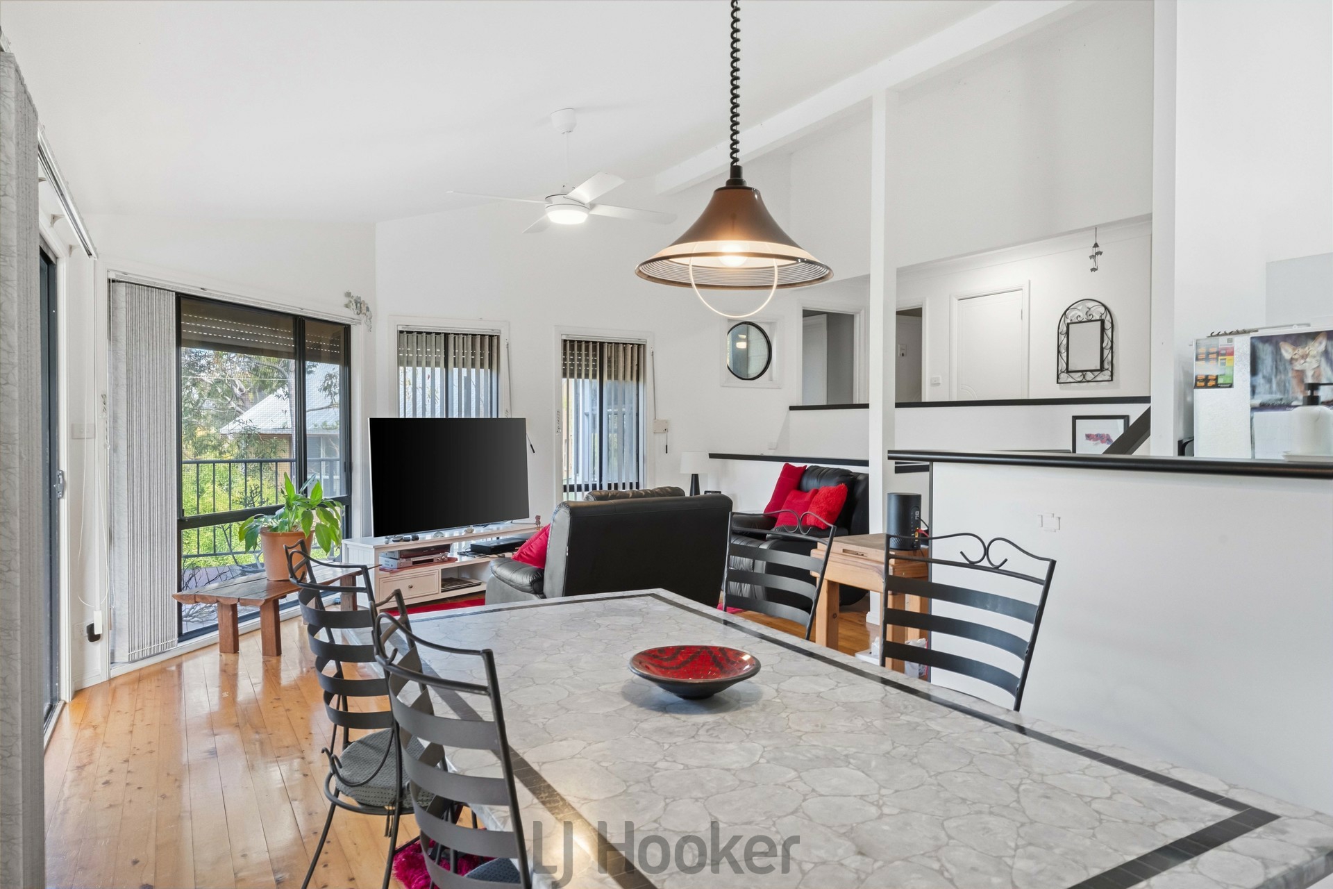 128 Fishing Point Road — photo 8 of 20