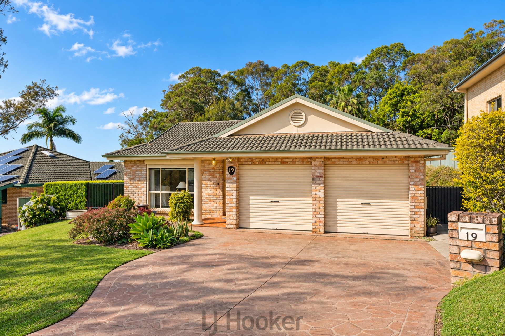19 Peppertree Circuit — photo from LJ Hooker Lake Macquarie