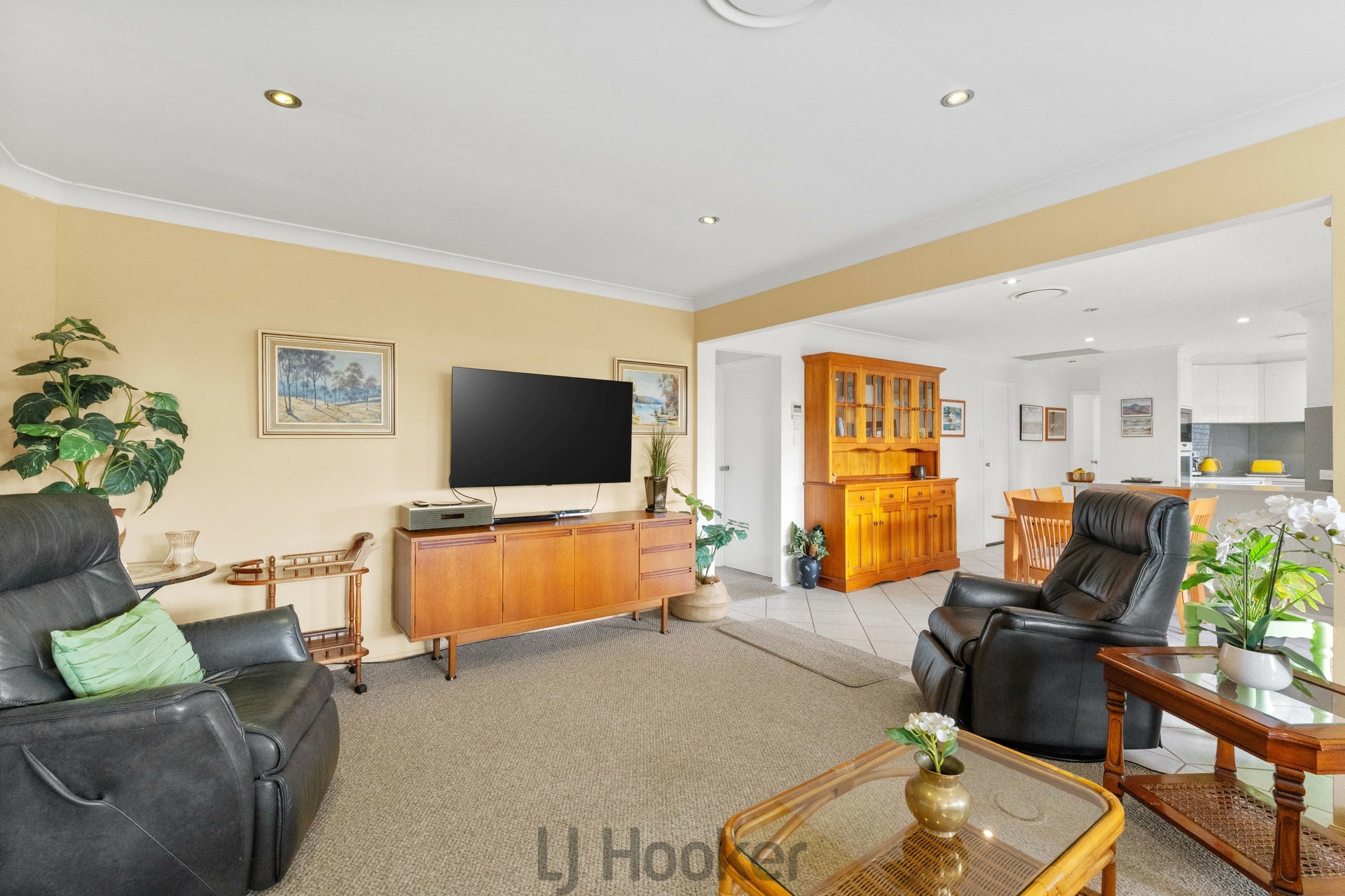 19 Peppertree Circuit — photo 7 of 26