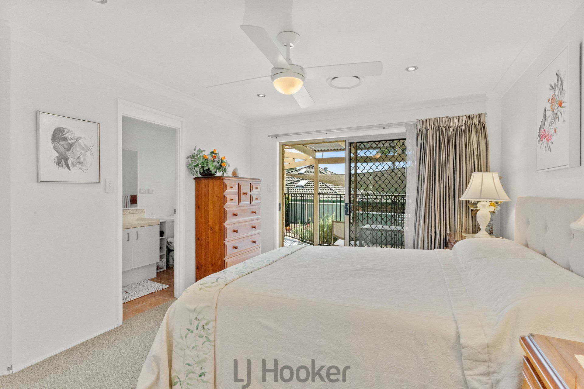 19 Peppertree Circuit — photo 12 of 26