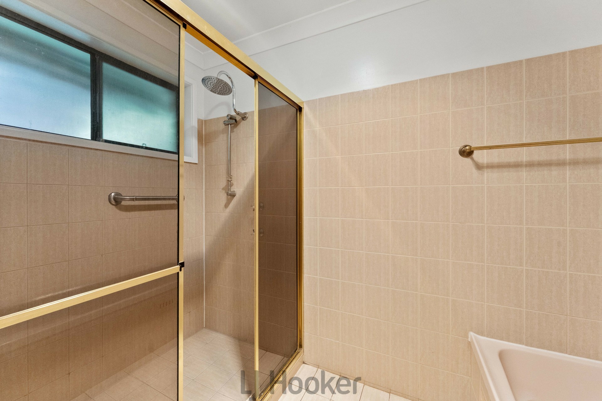 17 Oakwood Road — photo 11 of 15