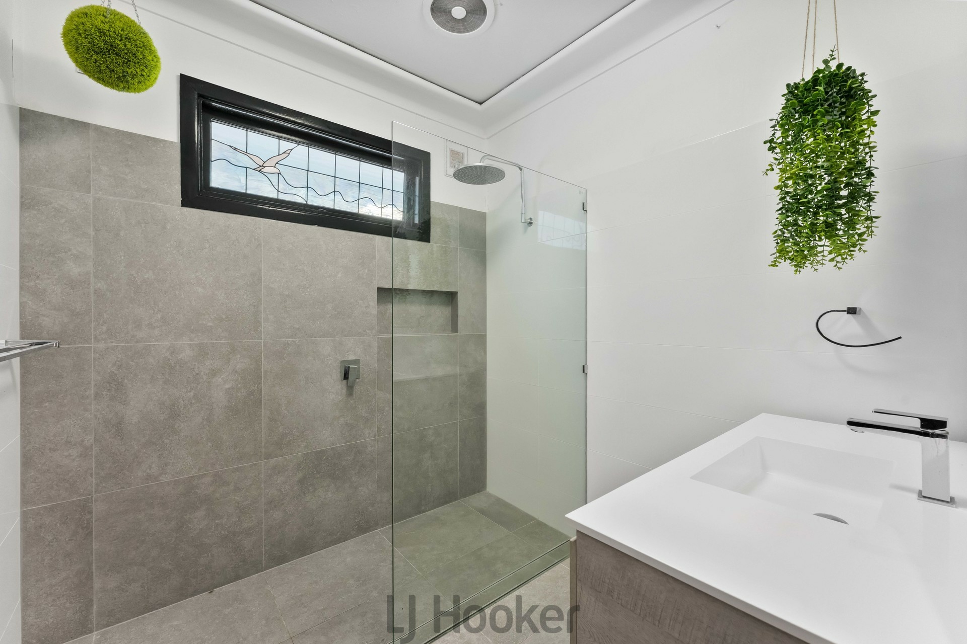 7 Milford Street — photo 3 of 25
