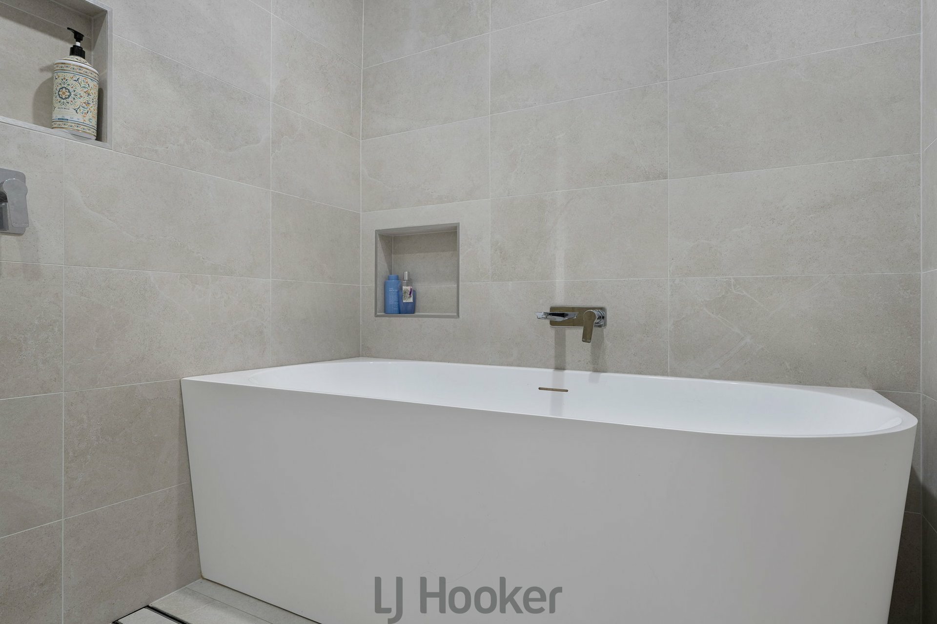 33 Barina Avenue — photo 17 of 30