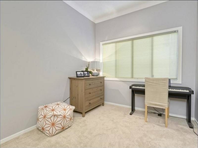 24 Talisman Court,, EATONS HILL