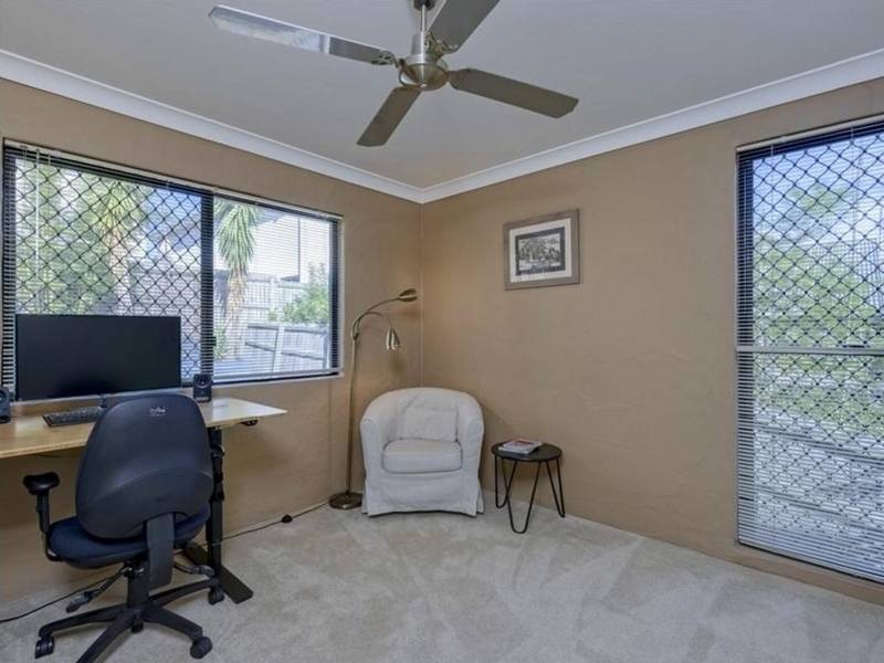 24 Talisman Court,, EATONS HILL