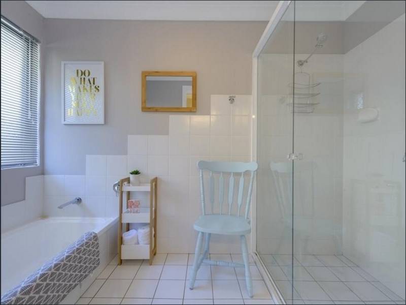 24 Talisman Court,, EATONS HILL