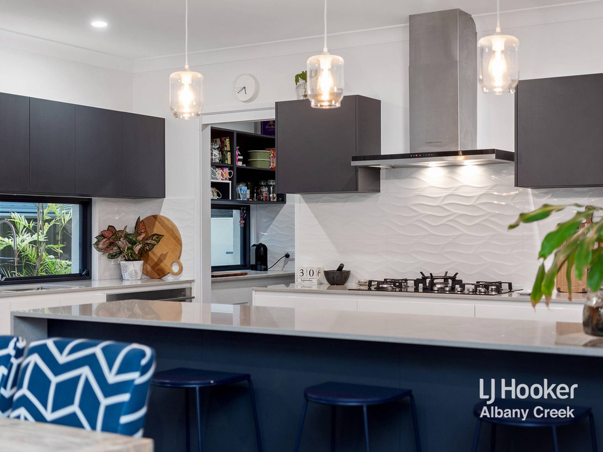 19 Lady Guinevere Circuit, MURRUMBA DOWNS