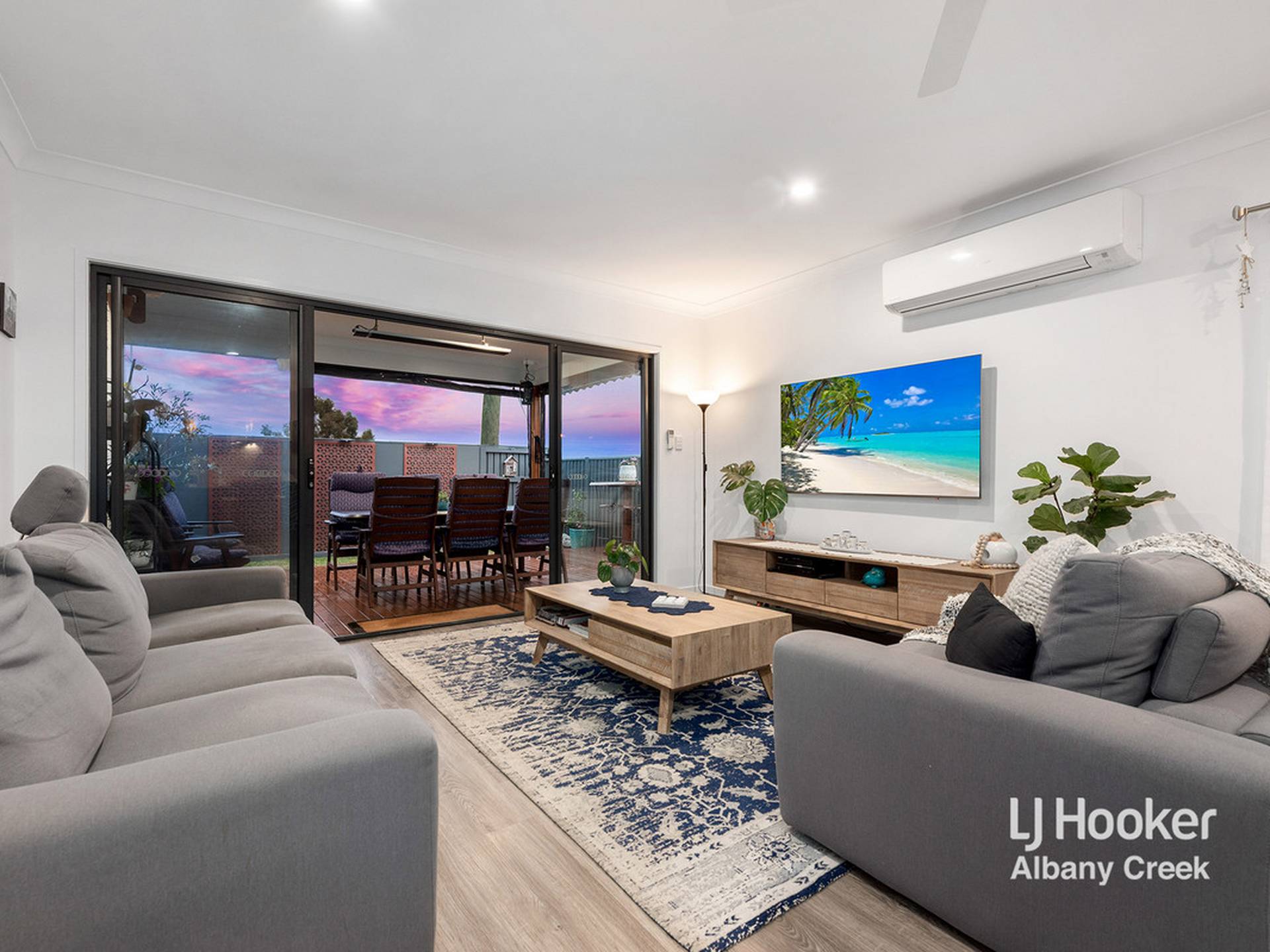 19 Lady Guinevere Circuit, MURRUMBA DOWNS