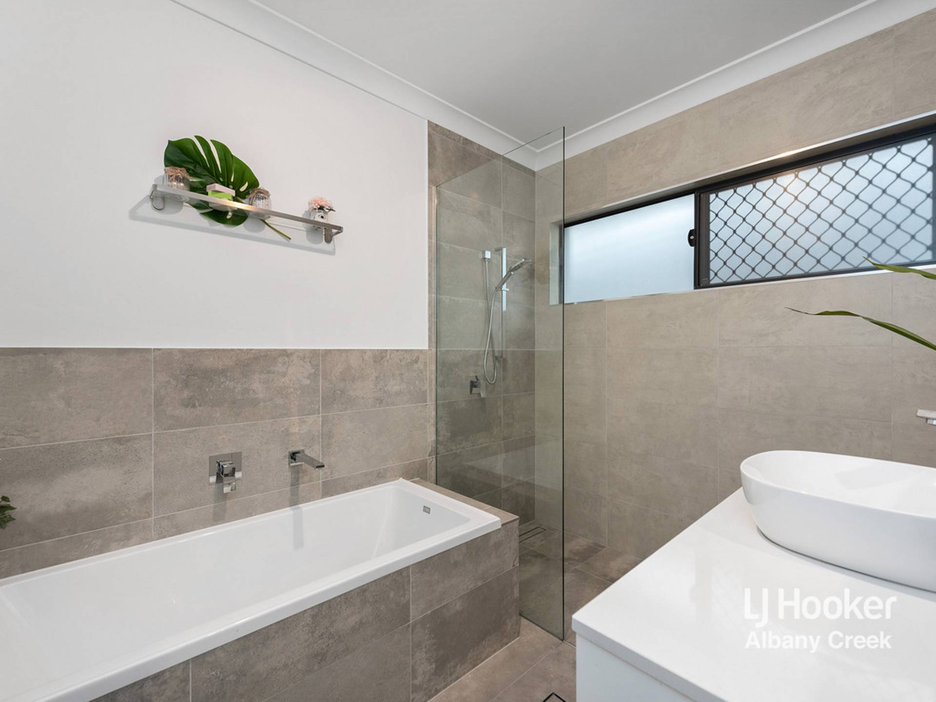 19 Lady Guinevere Circuit, MURRUMBA DOWNS
