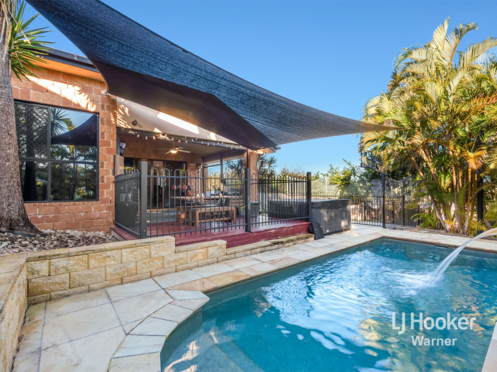 15 Valencia Court, Eatons Hill