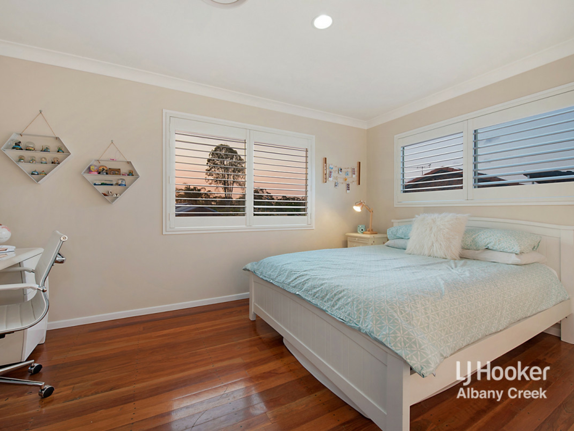 13 St Andrews Court, ALBANY CREEK