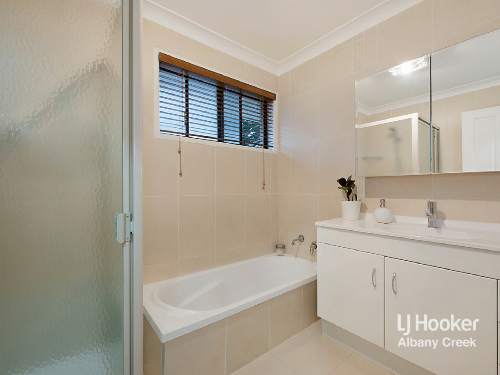 18 Beira Street, ASPLEY