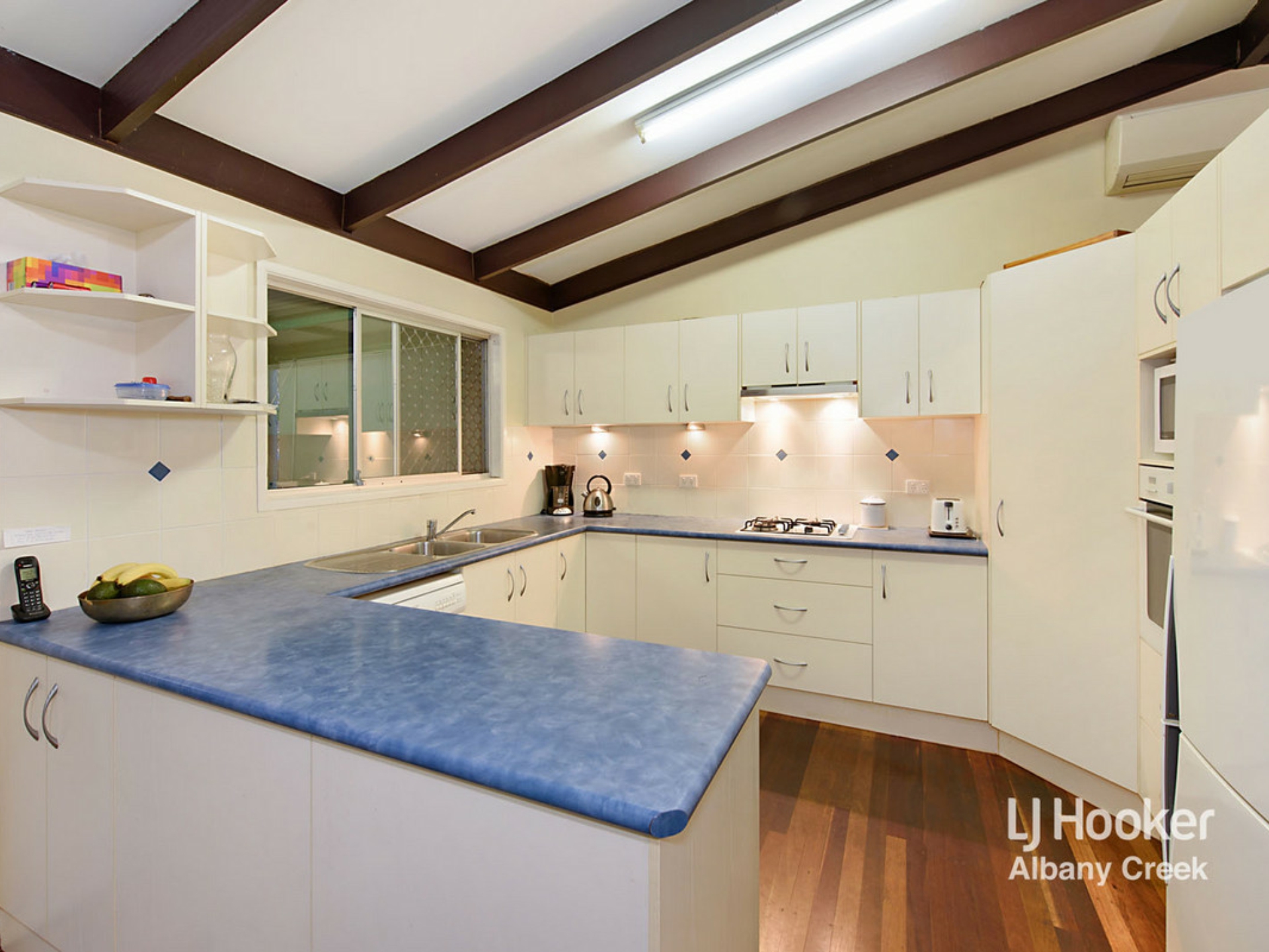 35 Dunbil Avenue, FERNY HILLS