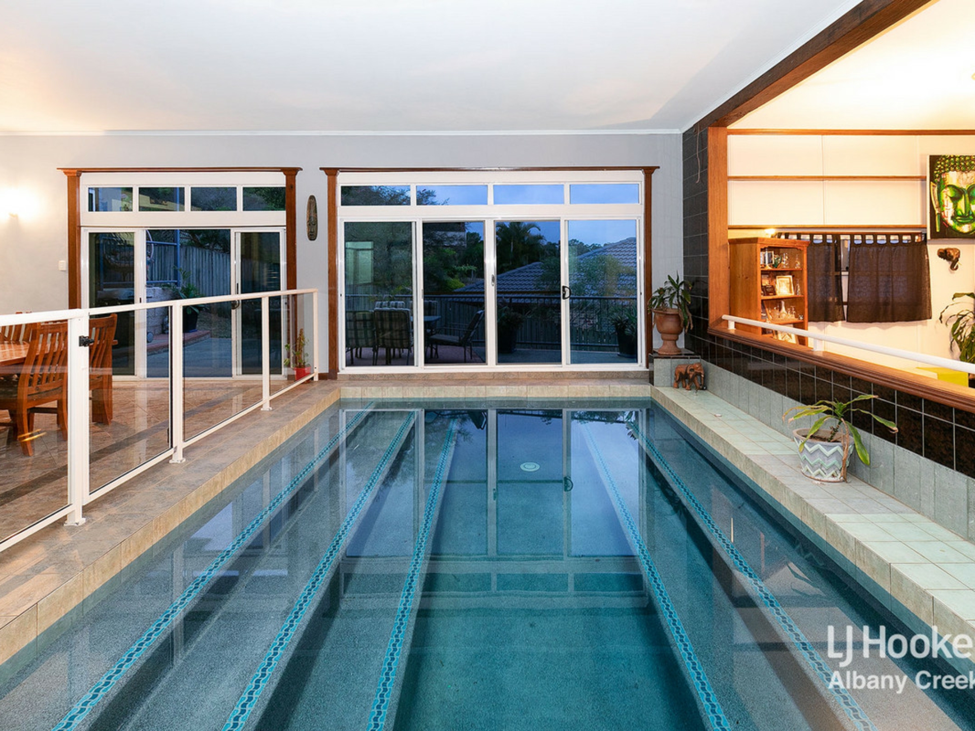 10 Mascotte Court, EATONS HILL