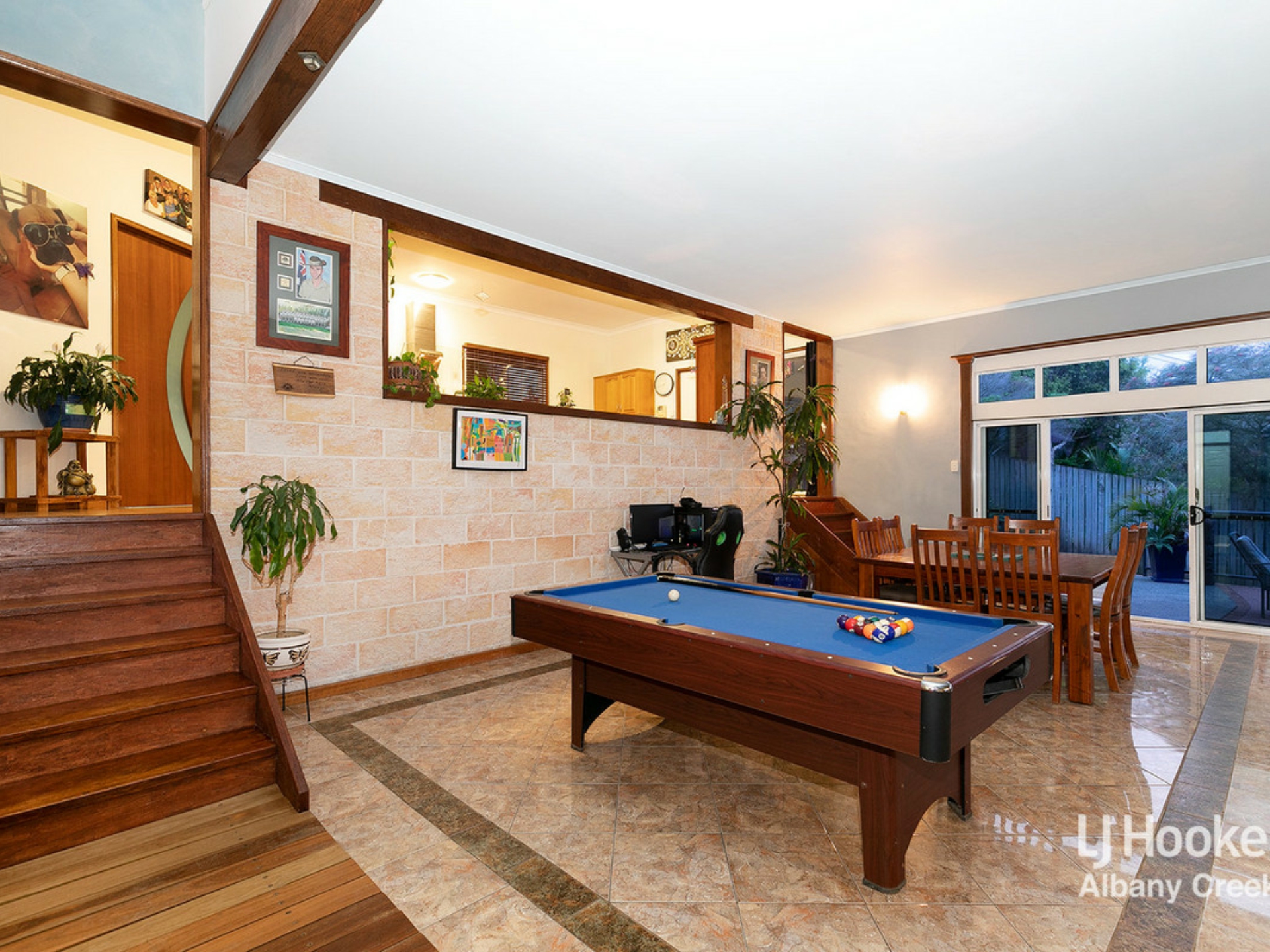 10 Mascotte Court, EATONS HILL