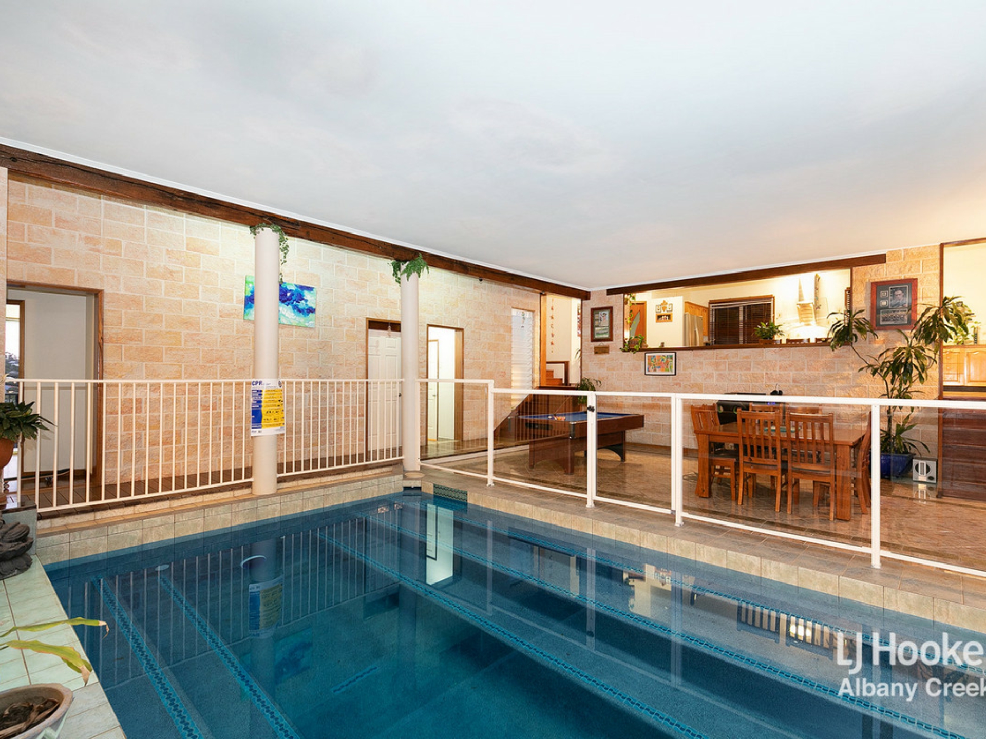 10 Mascotte Court, EATONS HILL