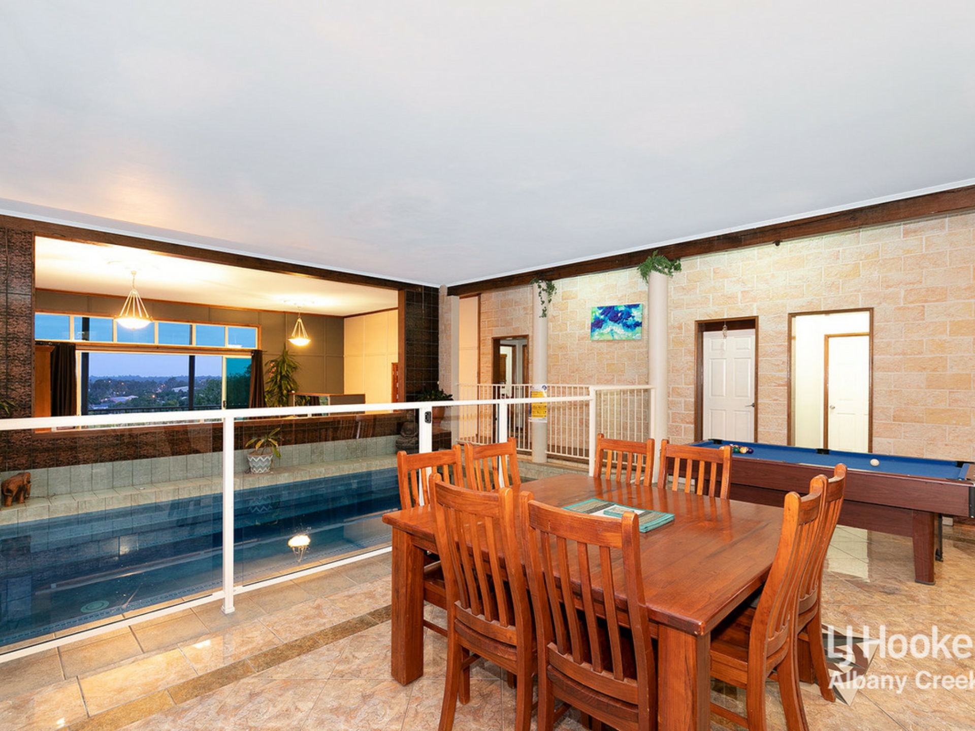10 Mascotte Court, EATONS HILL