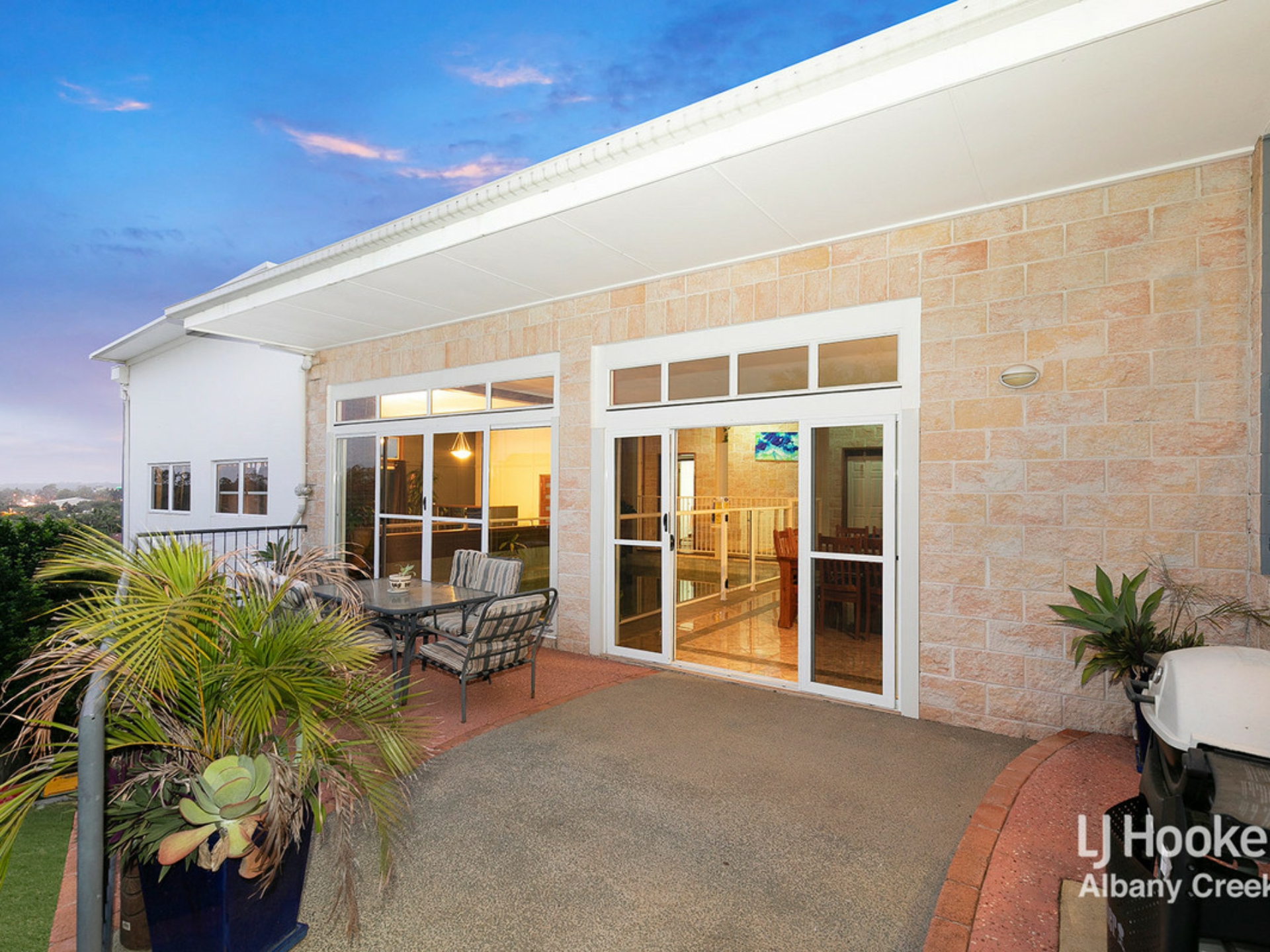10 Mascotte Court, EATONS HILL