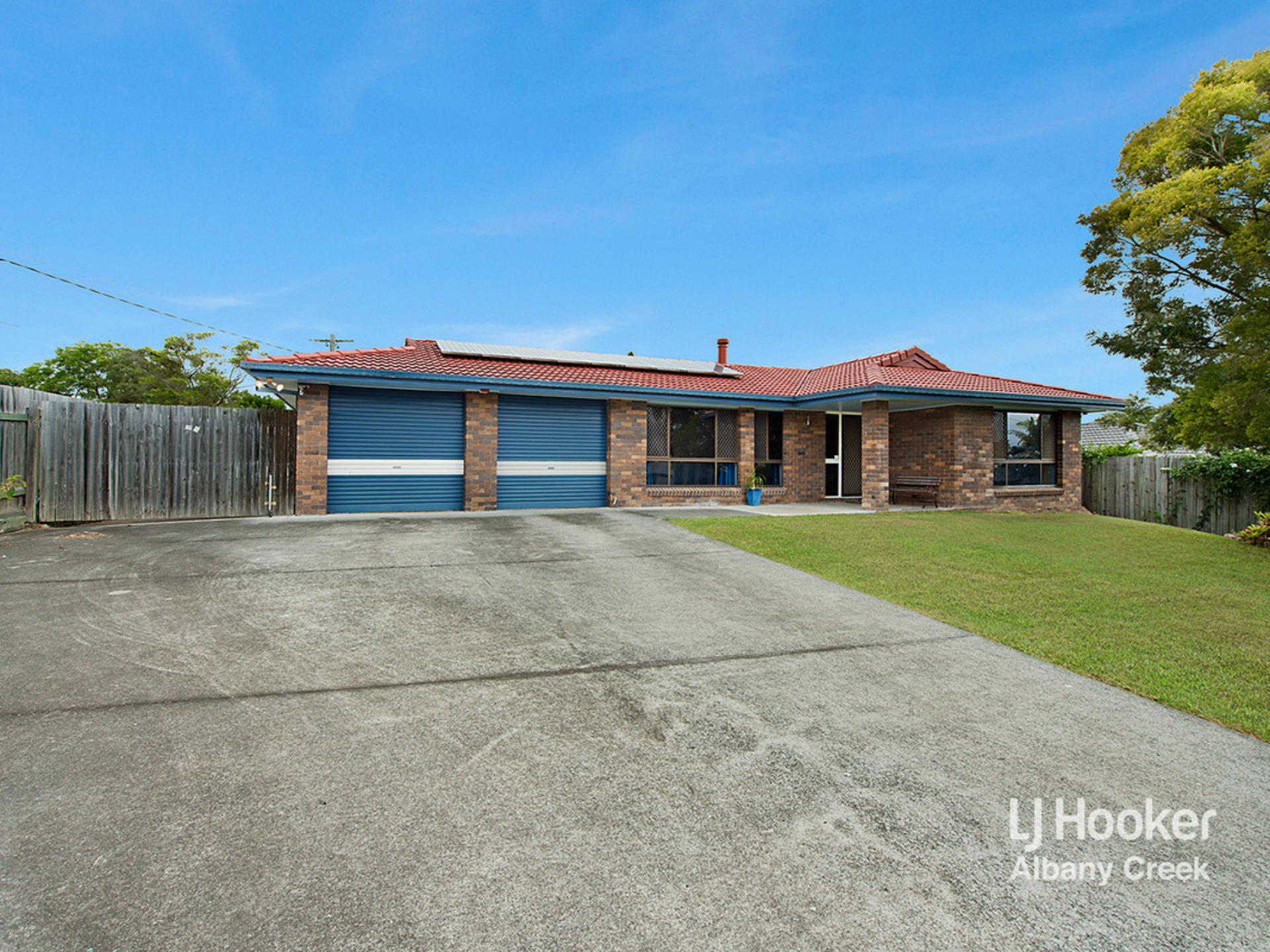 2 Charmaine Court Albany Creek QLD