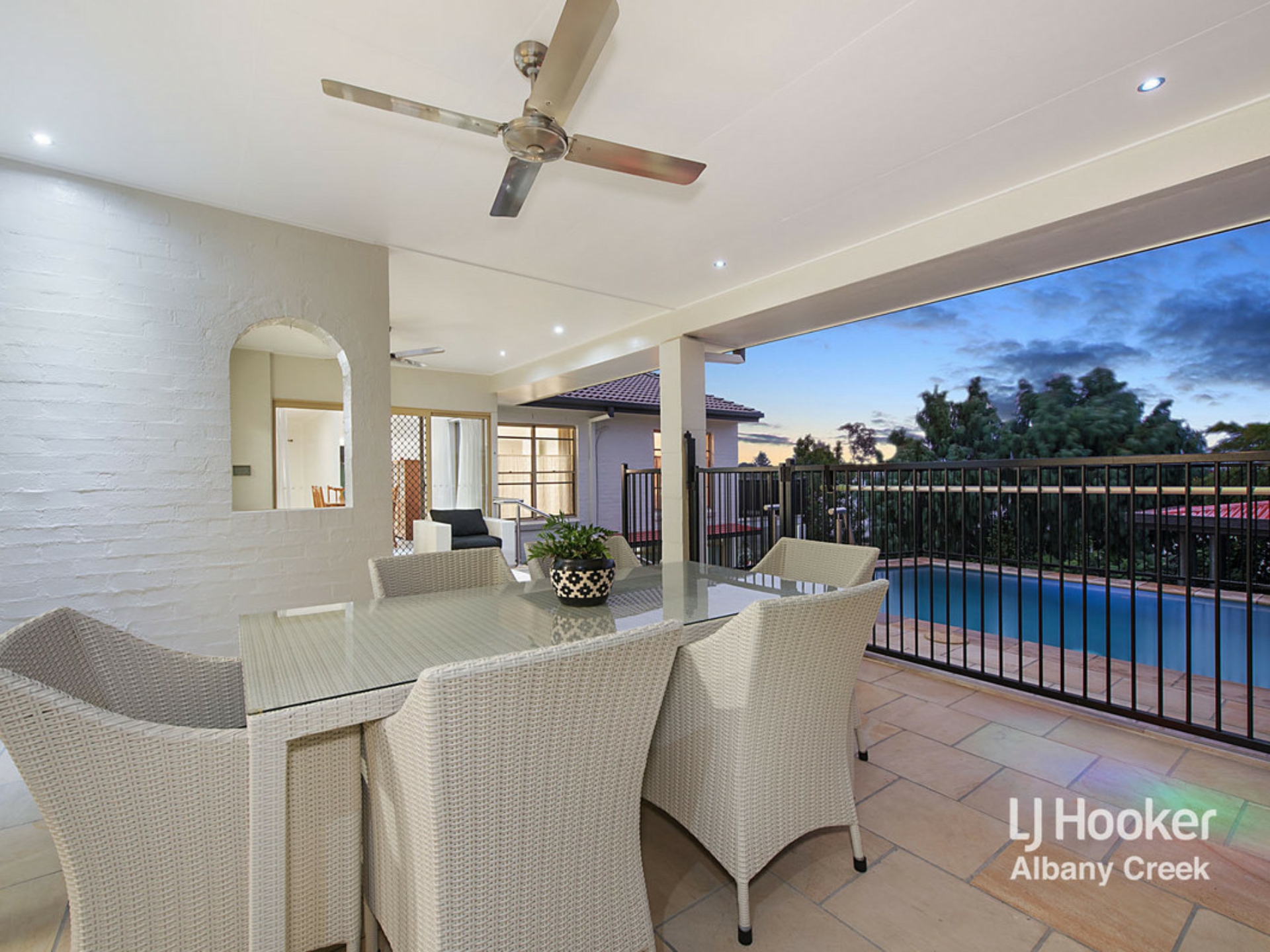 32 Daniel Drive, ALBANY CREEK