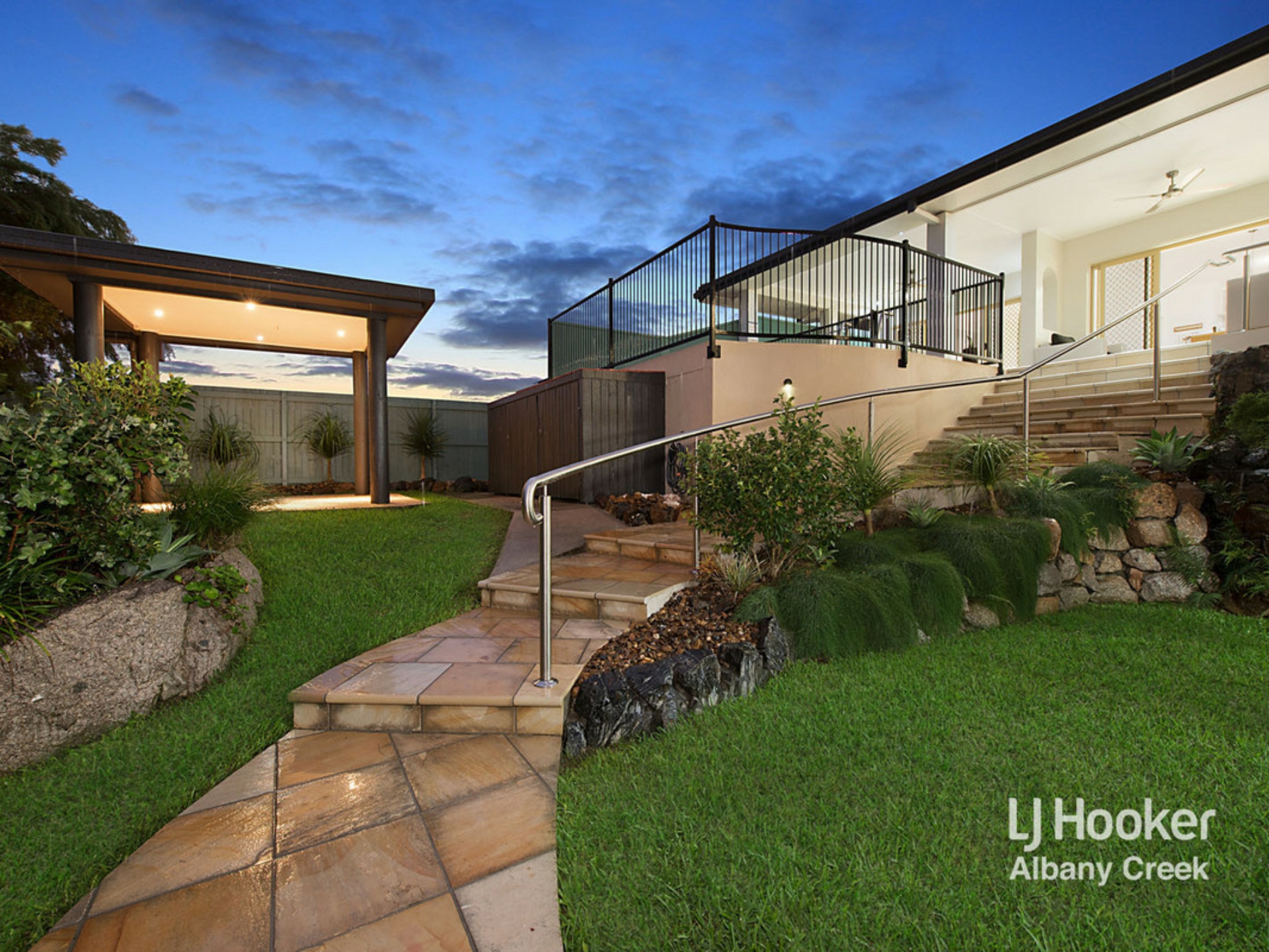 32 Daniel Drive, ALBANY CREEK