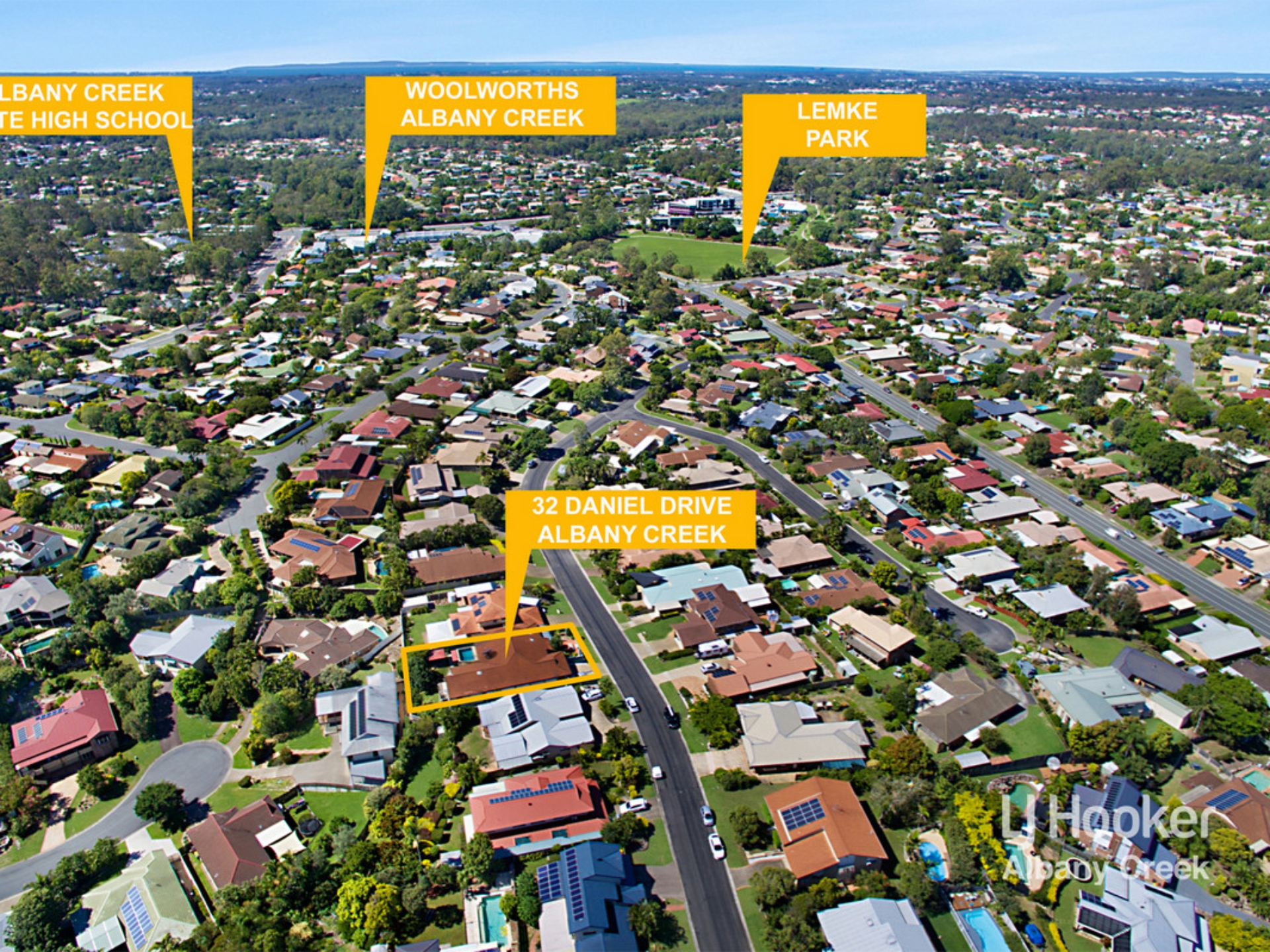 32 Daniel Drive, ALBANY CREEK