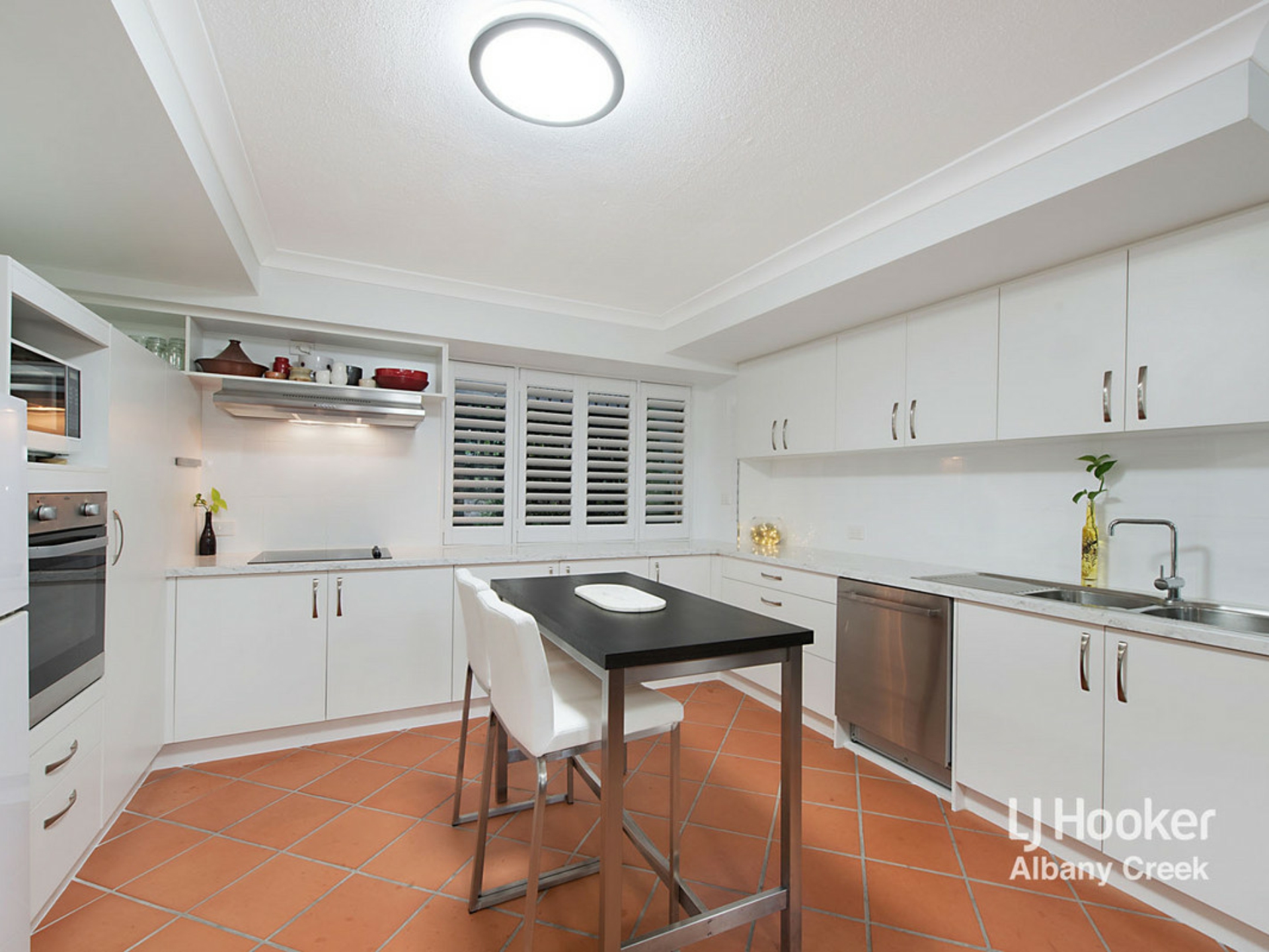 32 Daniel Drive, ALBANY CREEK