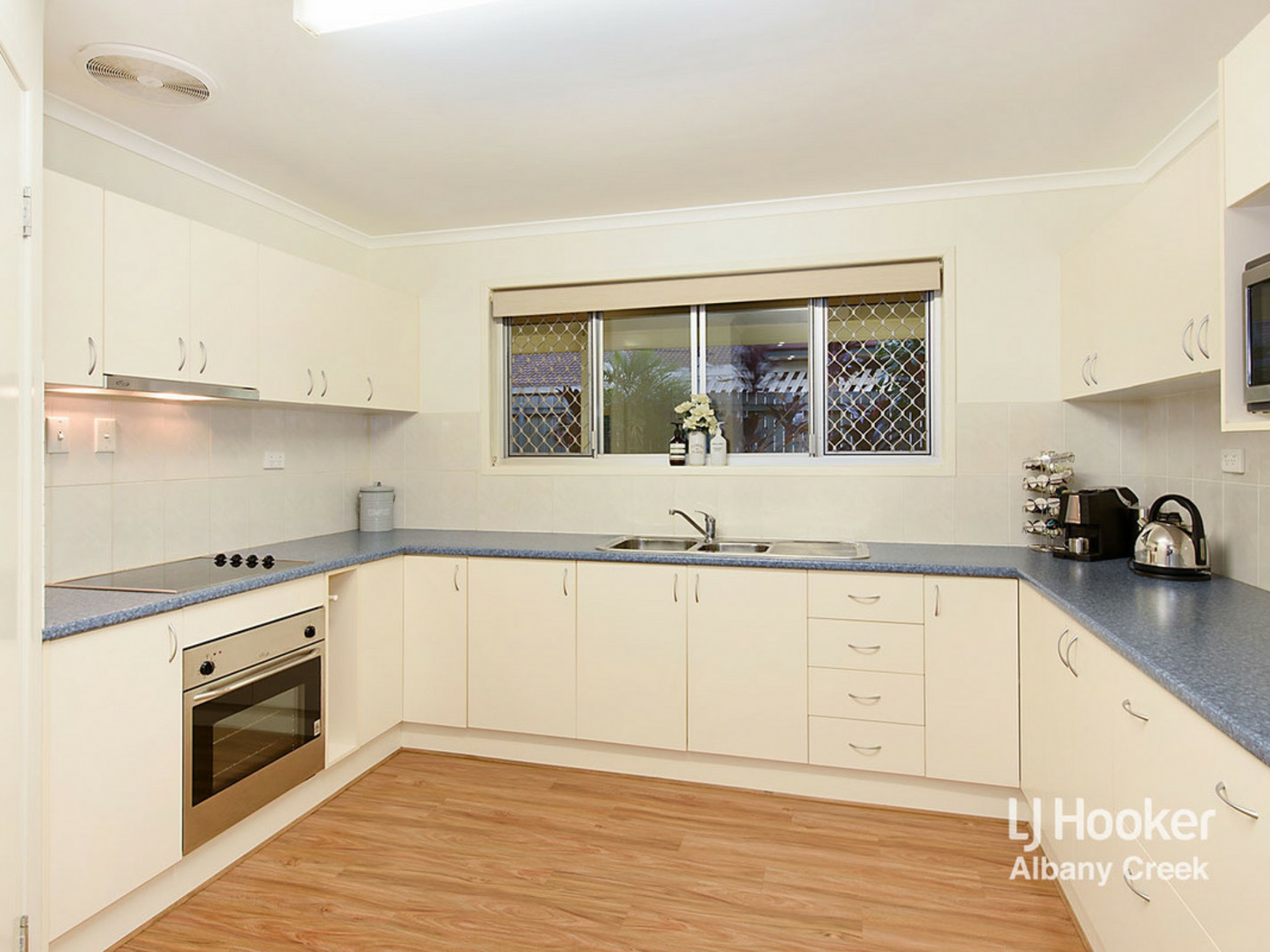 6 Fulmar Court, ALBANY CREEK