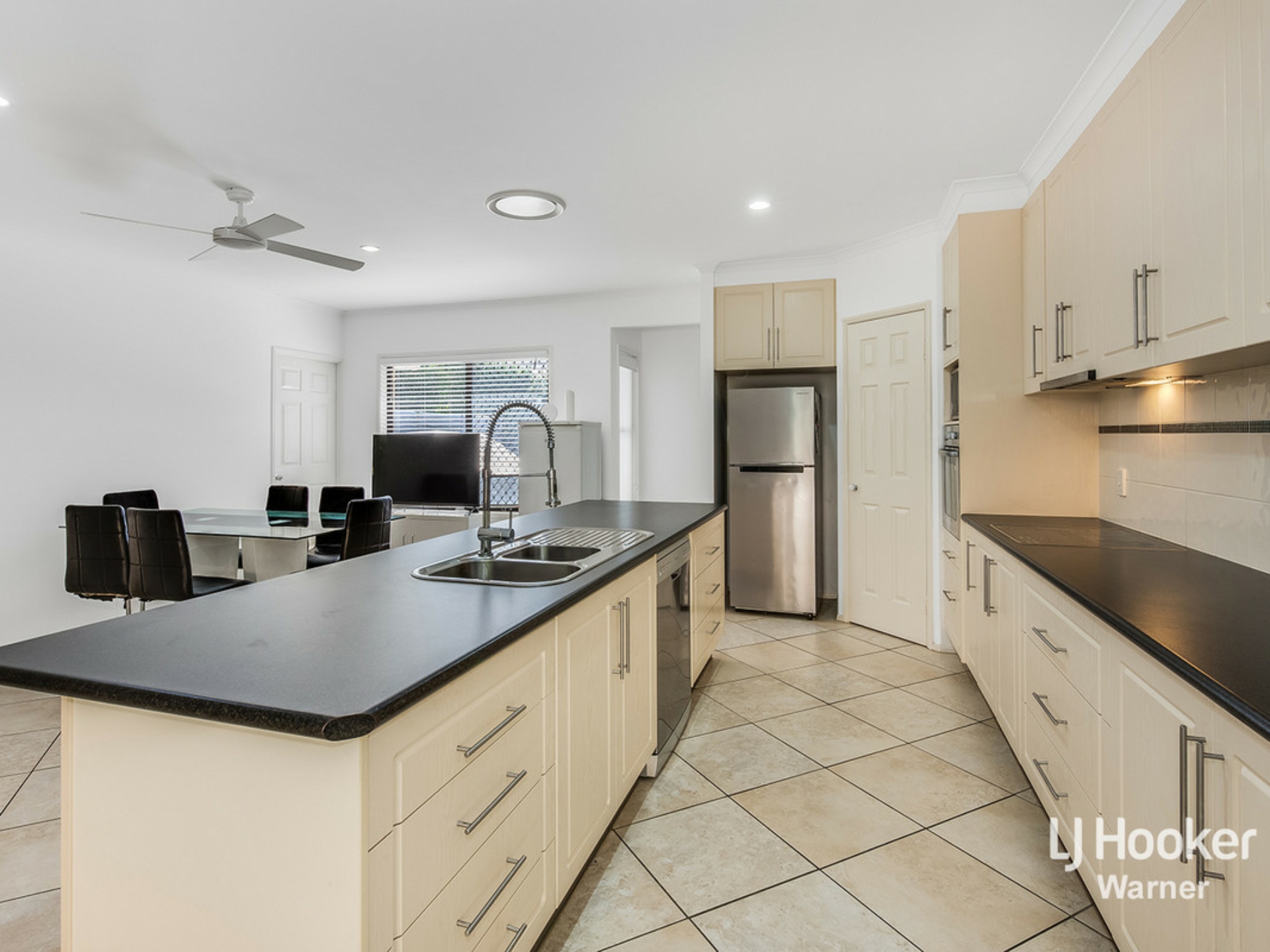 15 Nadine Court, Warner