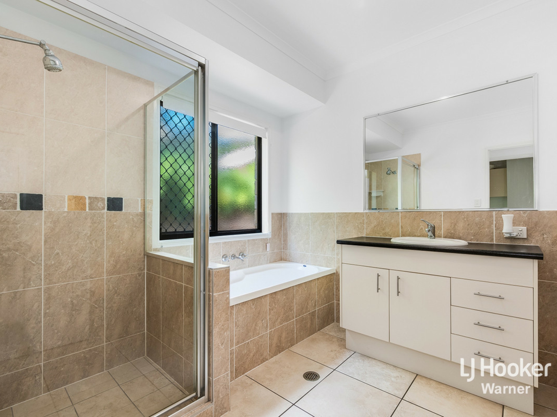 15 Nadine Court, Warner