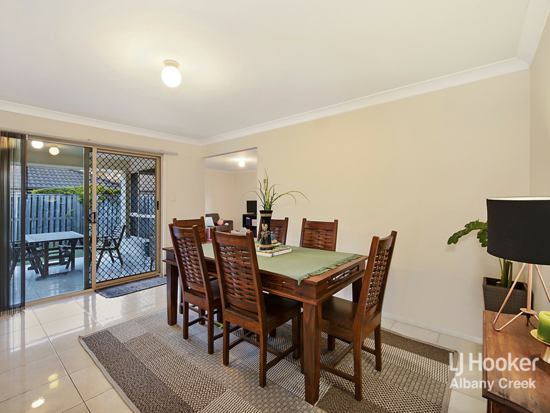 1 Bend Court, EATONS HILL