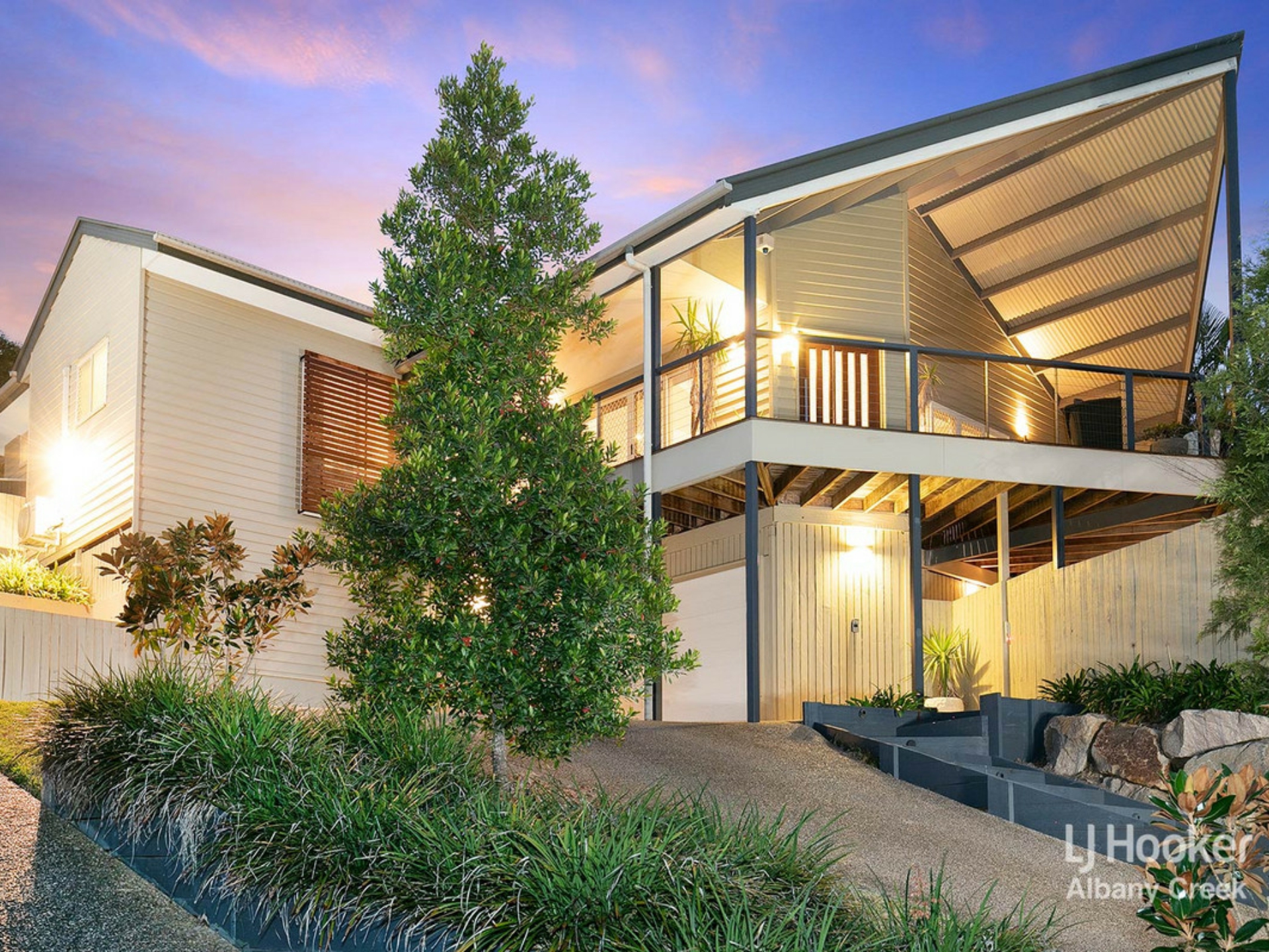 13 Glendore Court Eatons Hill QLD