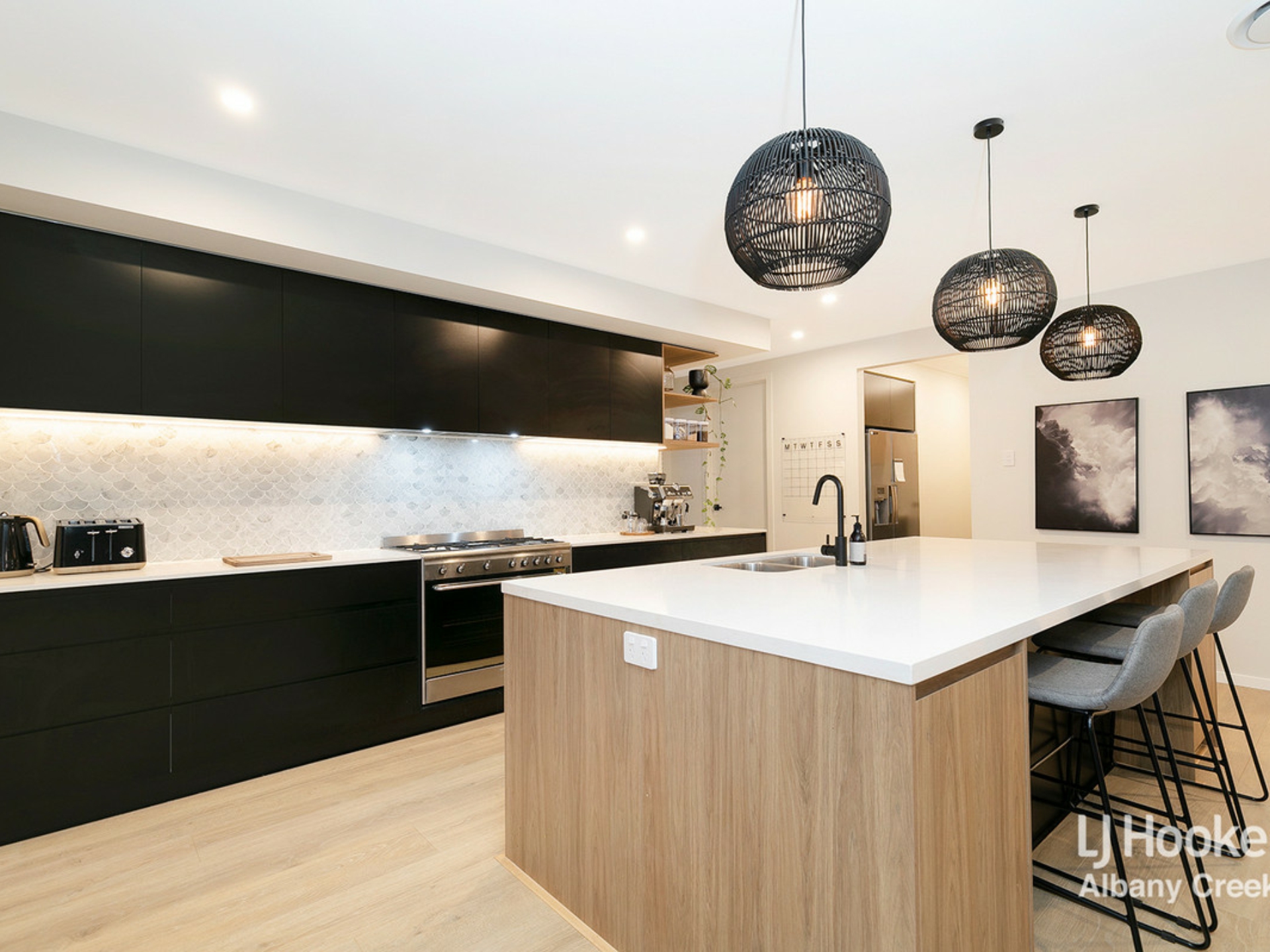 19 Superior Parade, BRIDGEMAN DOWNS