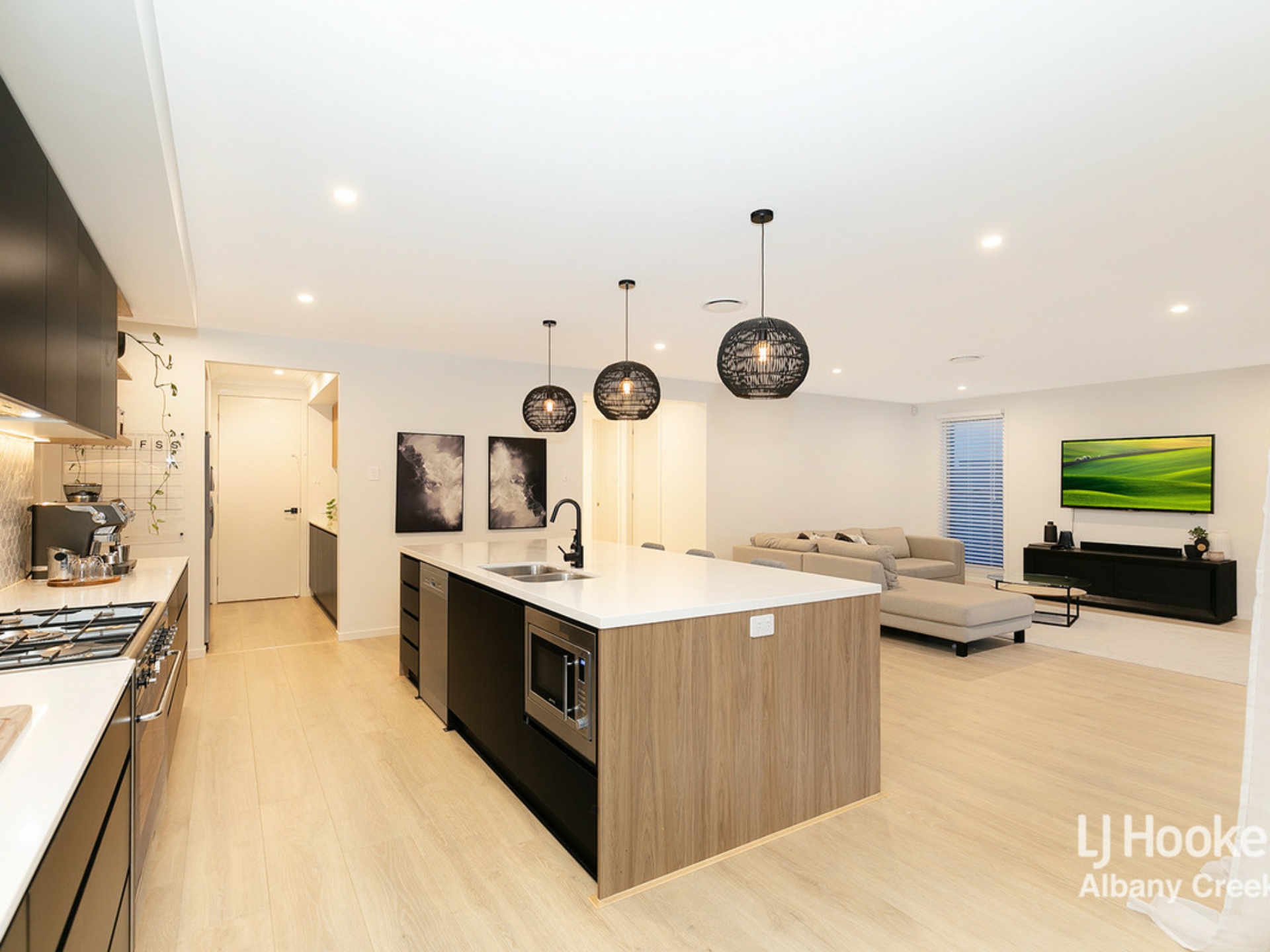 19 Superior Parade, BRIDGEMAN DOWNS