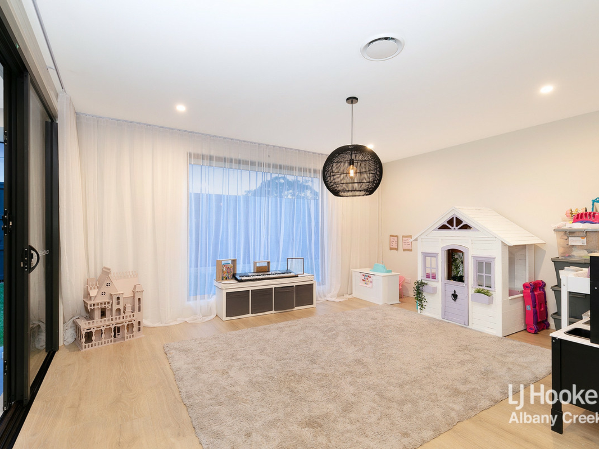 19 Superior Parade, BRIDGEMAN DOWNS