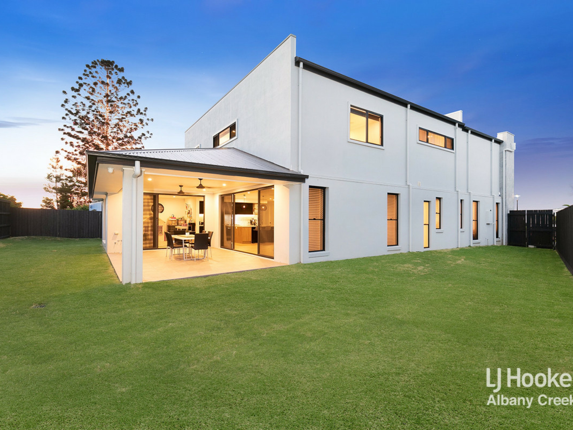 19 Superior Parade, BRIDGEMAN DOWNS