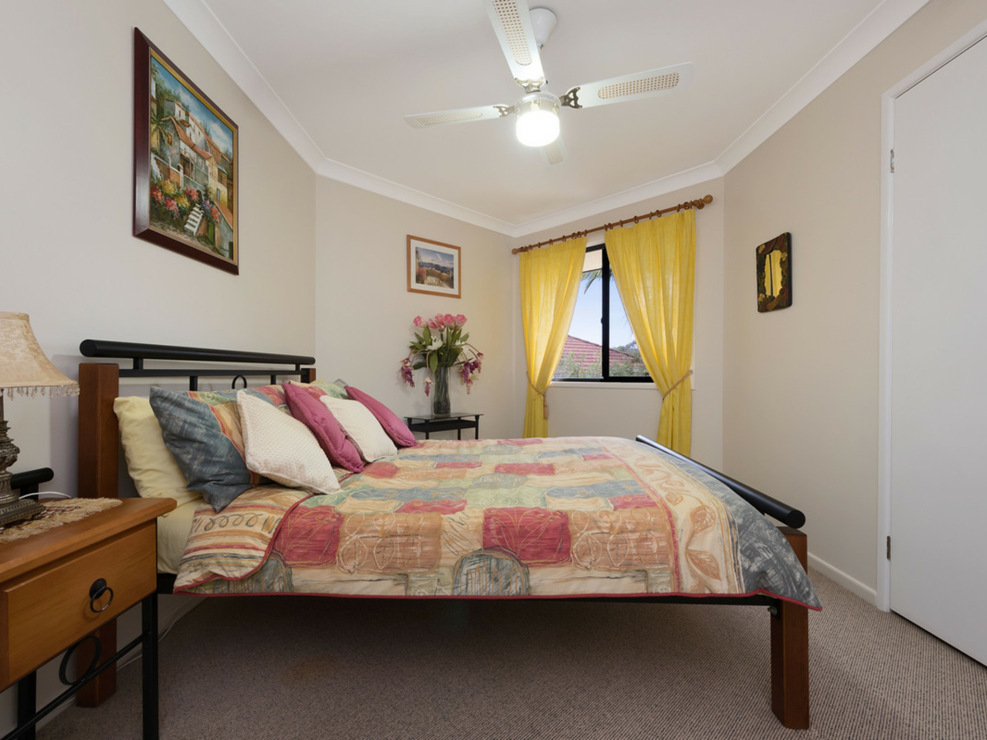 15 Hoop Pine Place, BRIDGEMAN DOWNS